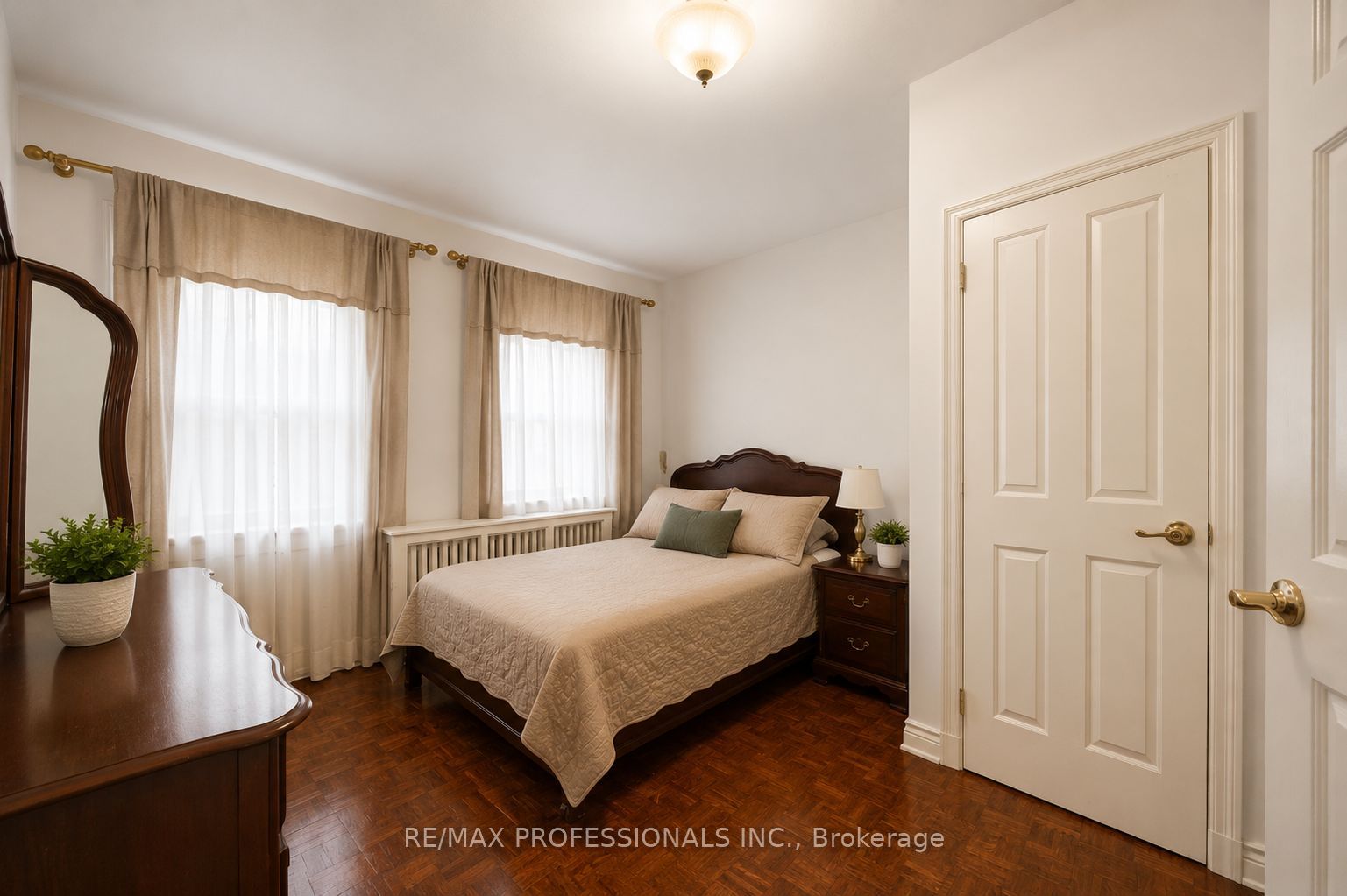 166 Caledonia Road Property Photo 6