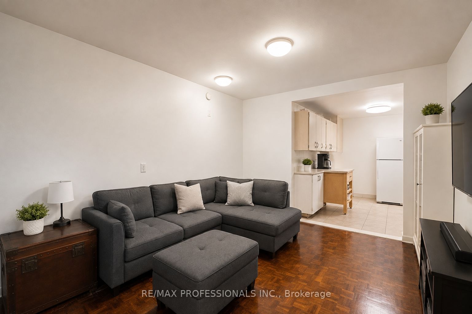 166 Caledonia Road Property Photo 9