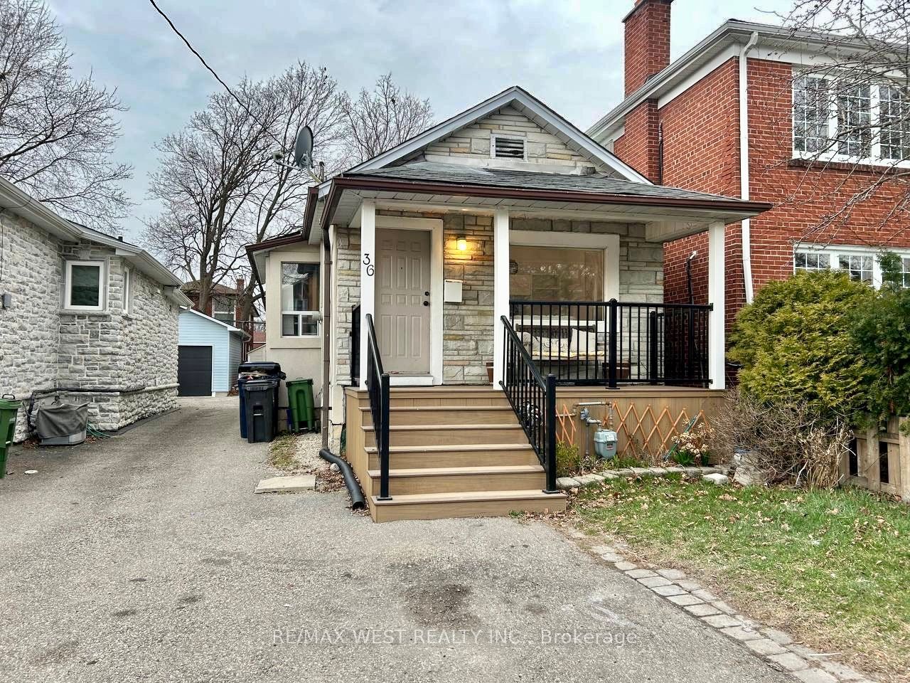 36 Fourteenth Street E Property Photo 1