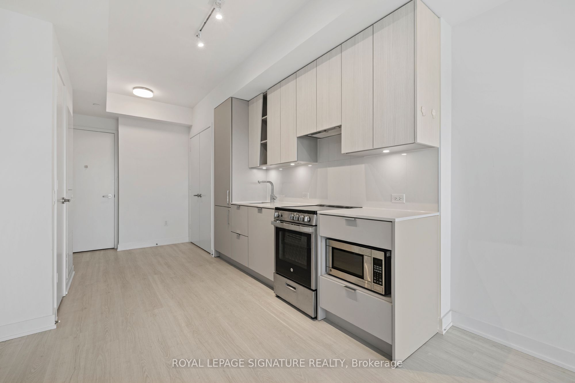 3883 Quartz Road 2105 Property Photo 8