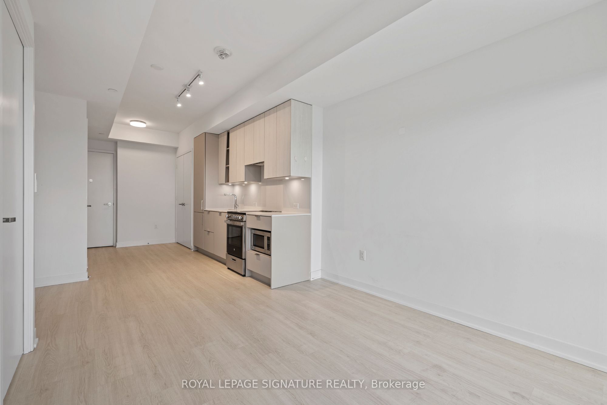 3883 Quartz Road 2105 Property Photo 12