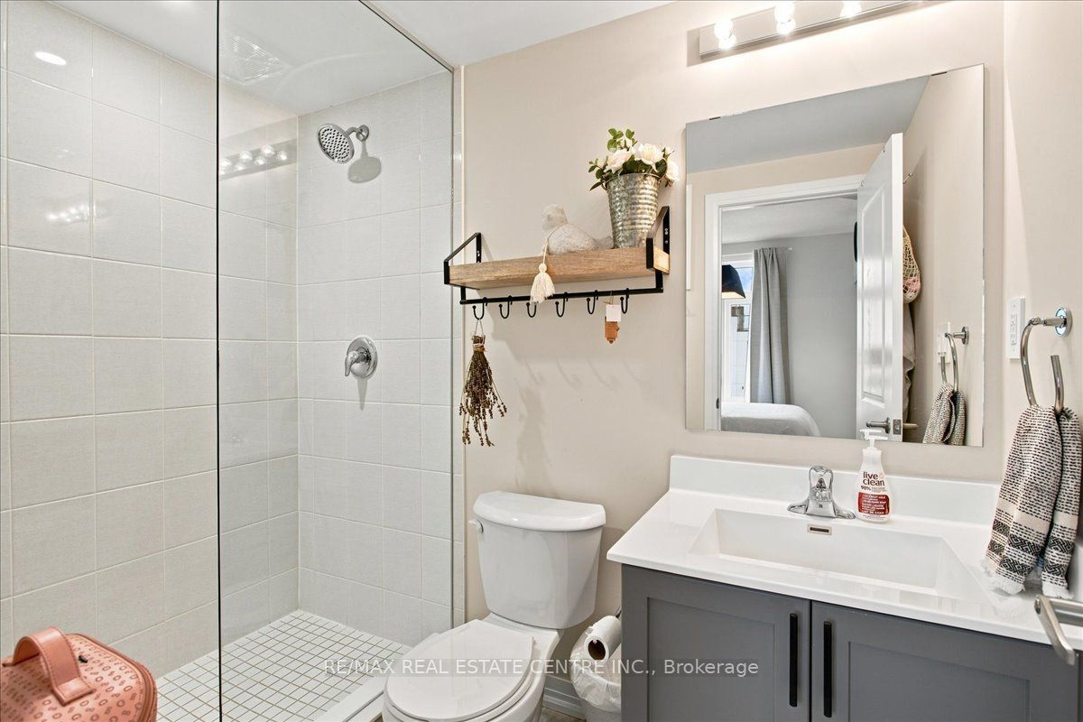 1597 Rose Way 103 Property Photo 17