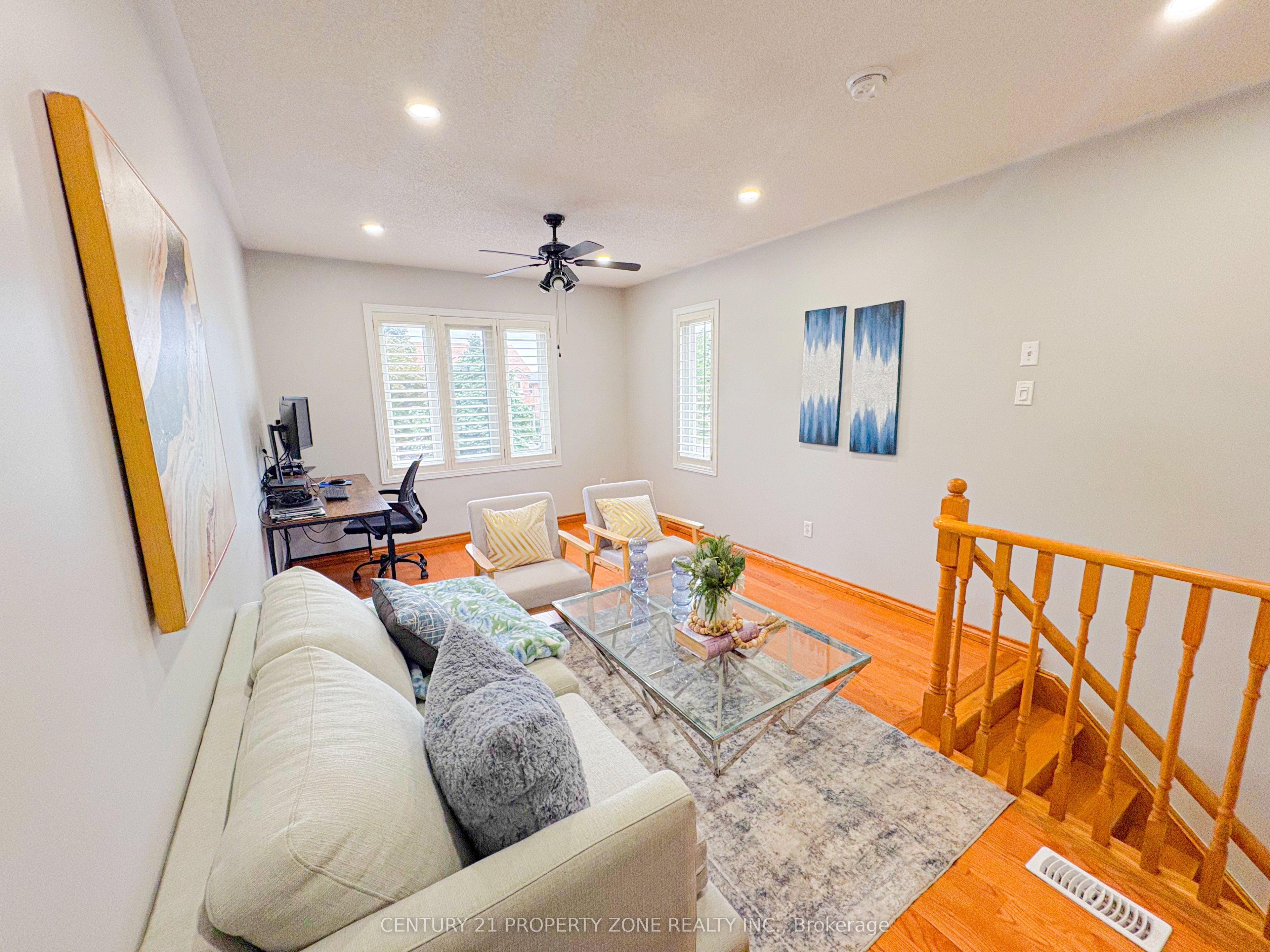 5456 Palmerston Crescent Property Photo 17