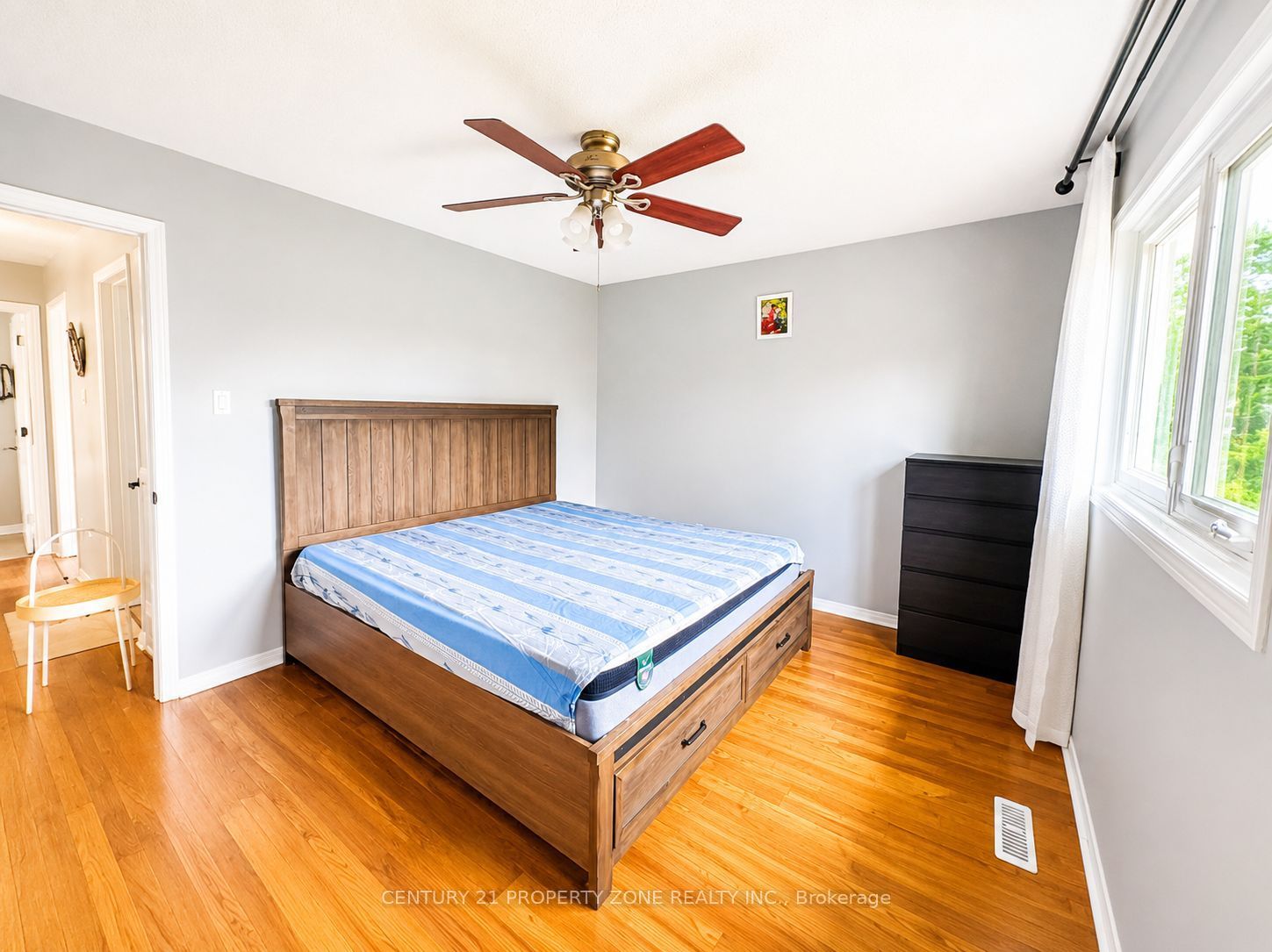 5456 Palmerston Crescent Property Photo 31