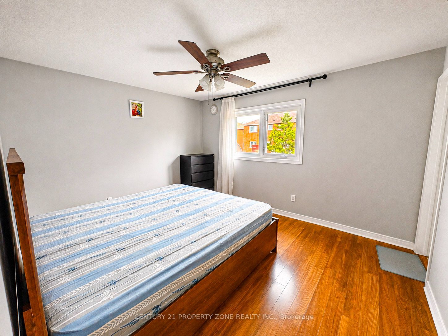 5456 Palmerston Crescent Property Photo 32