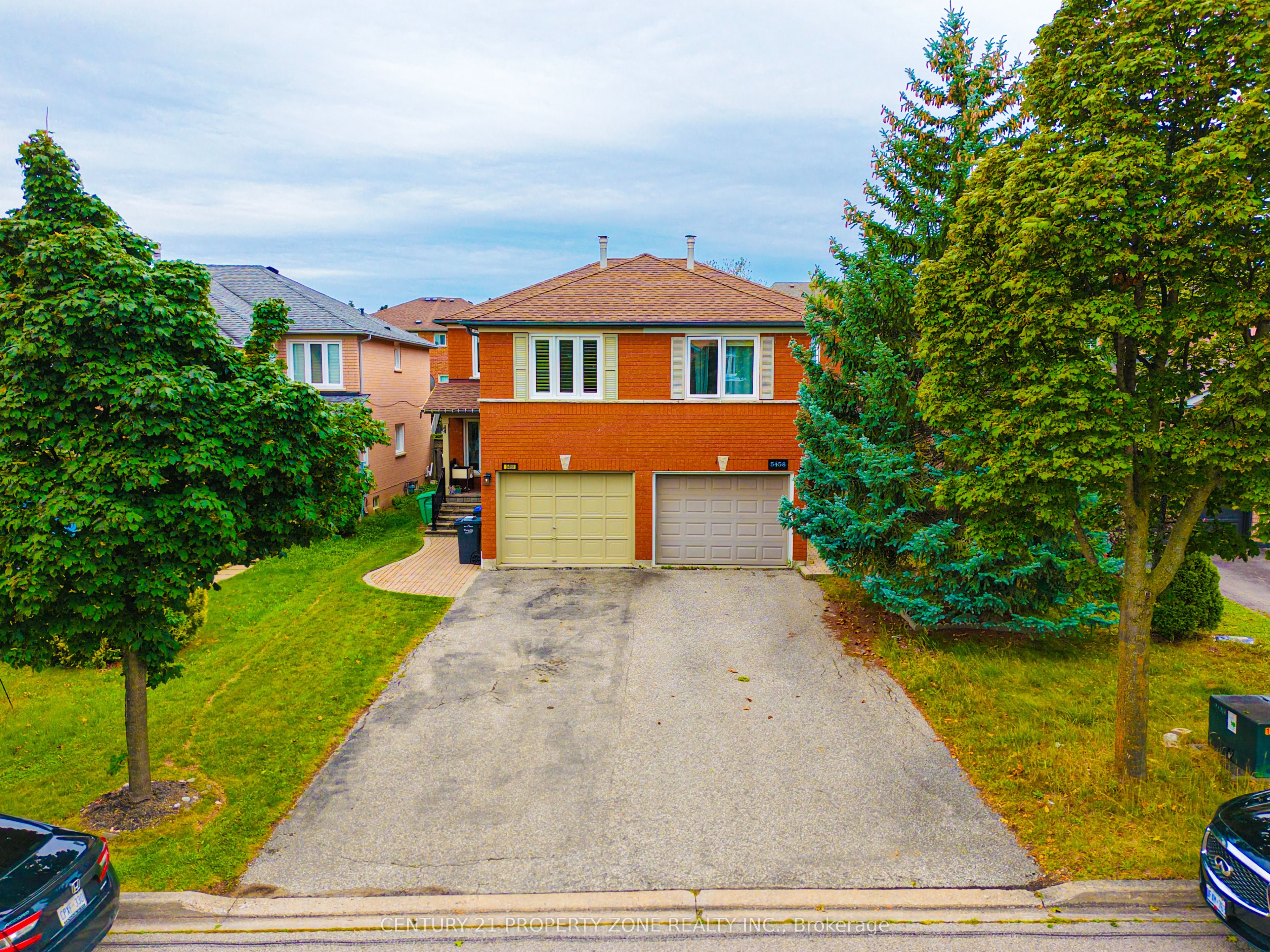 5456 Palmerston Crescent Property Photo 42