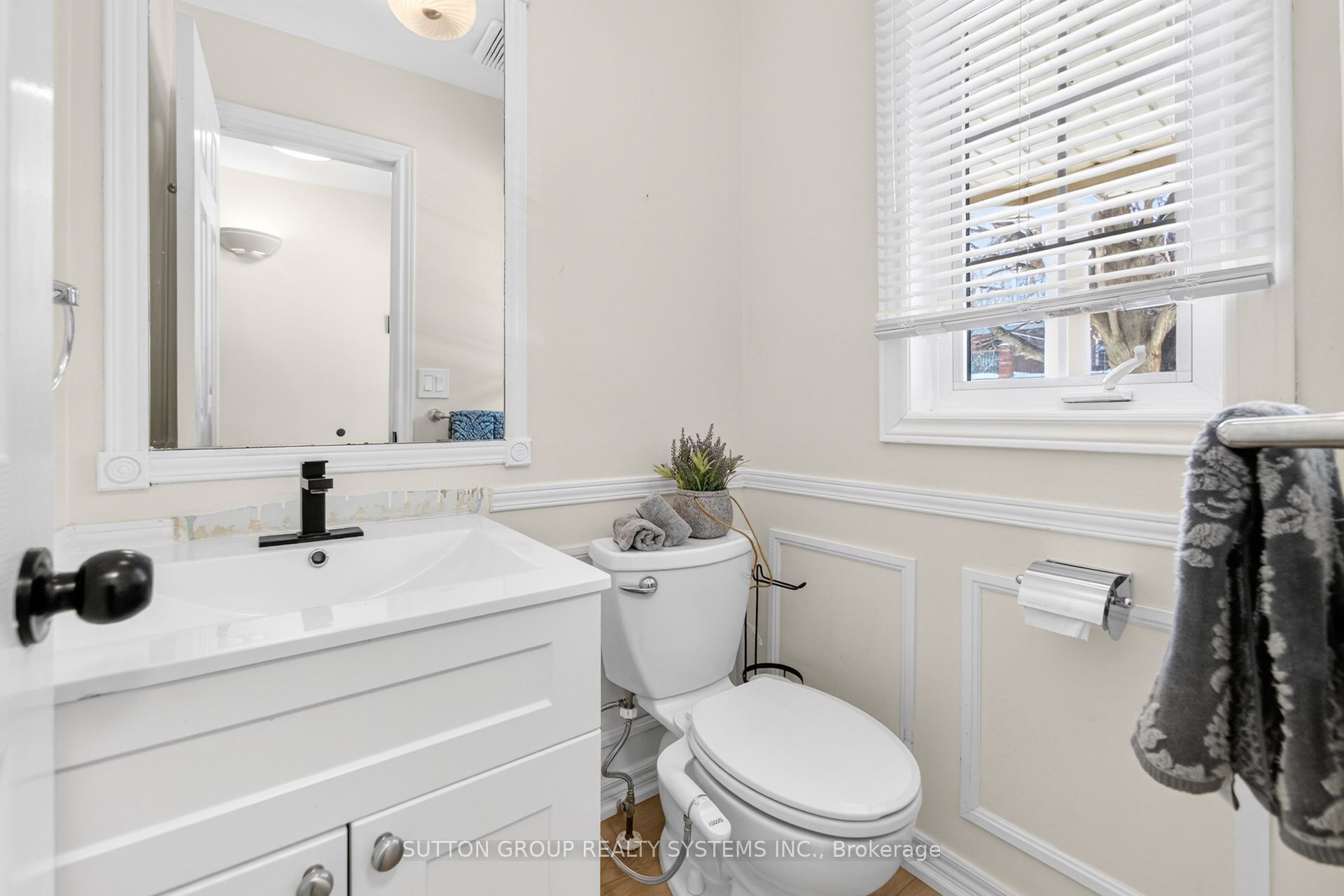 2871 Darien Road 35 Property Photo 8
