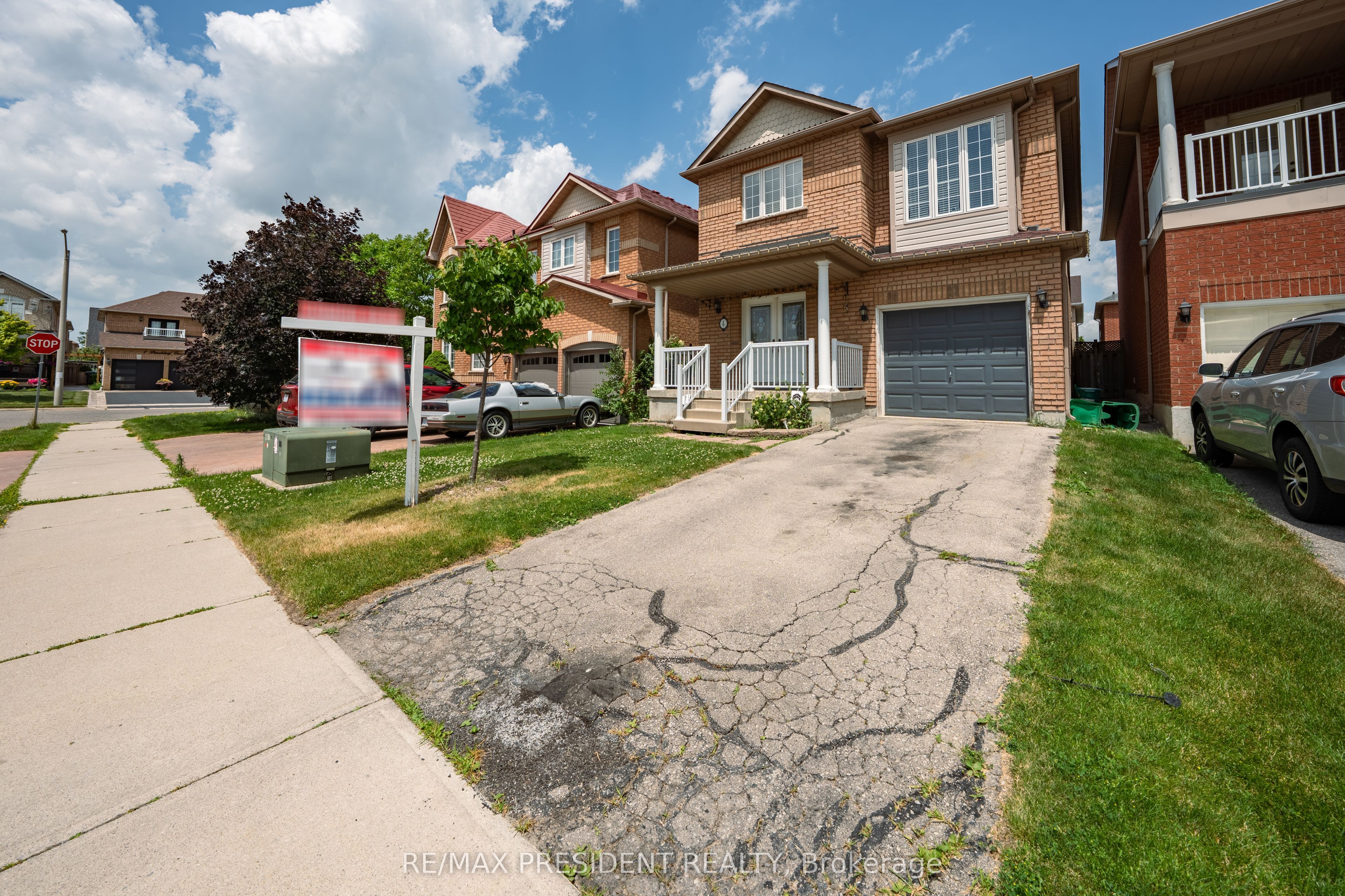 4 Redfinch Way Property Photo 3