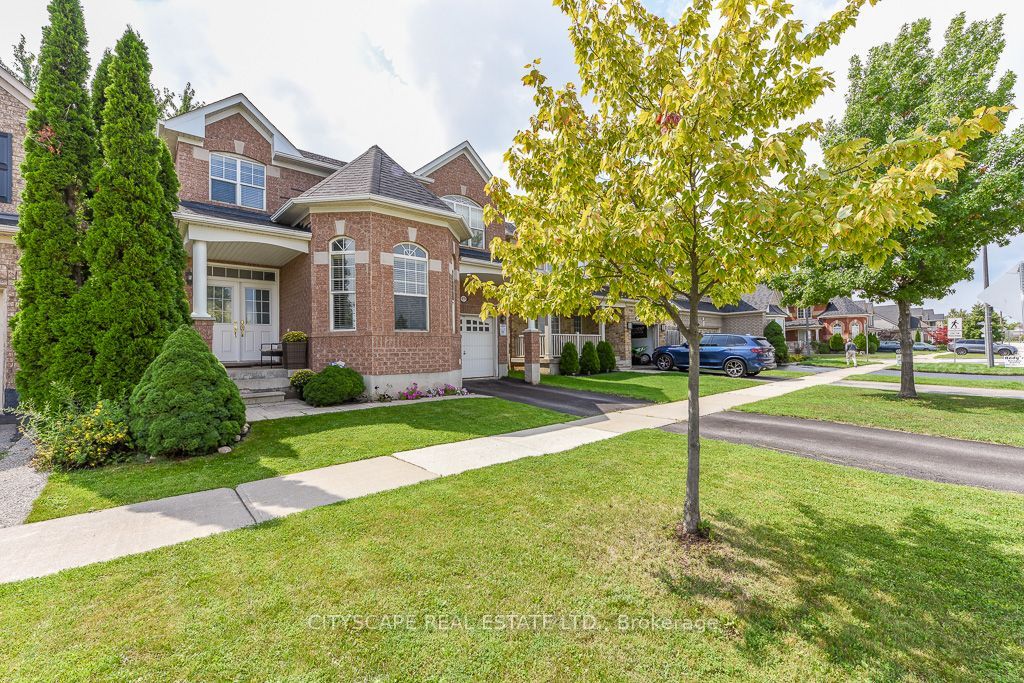 879 Bennett Boulevard Property Photo 2