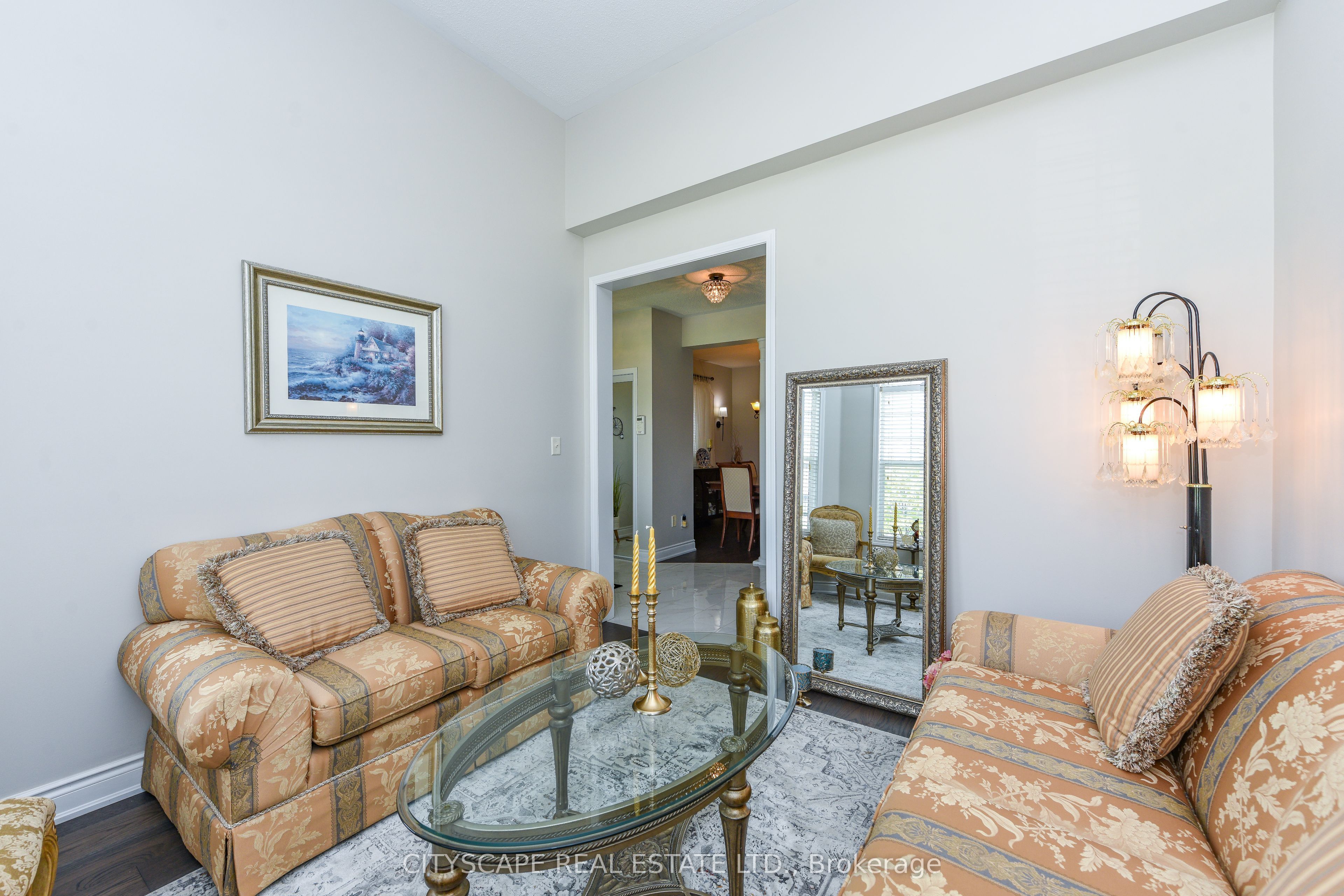 879 Bennett Boulevard Property Photo 6