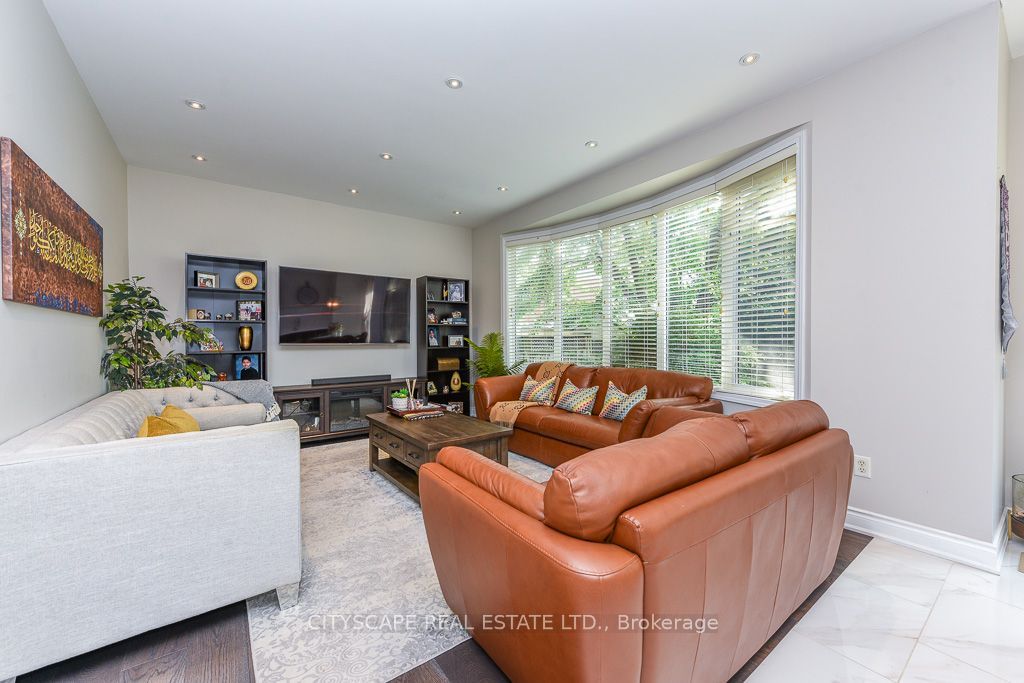 879 Bennett Boulevard Property Photo 14