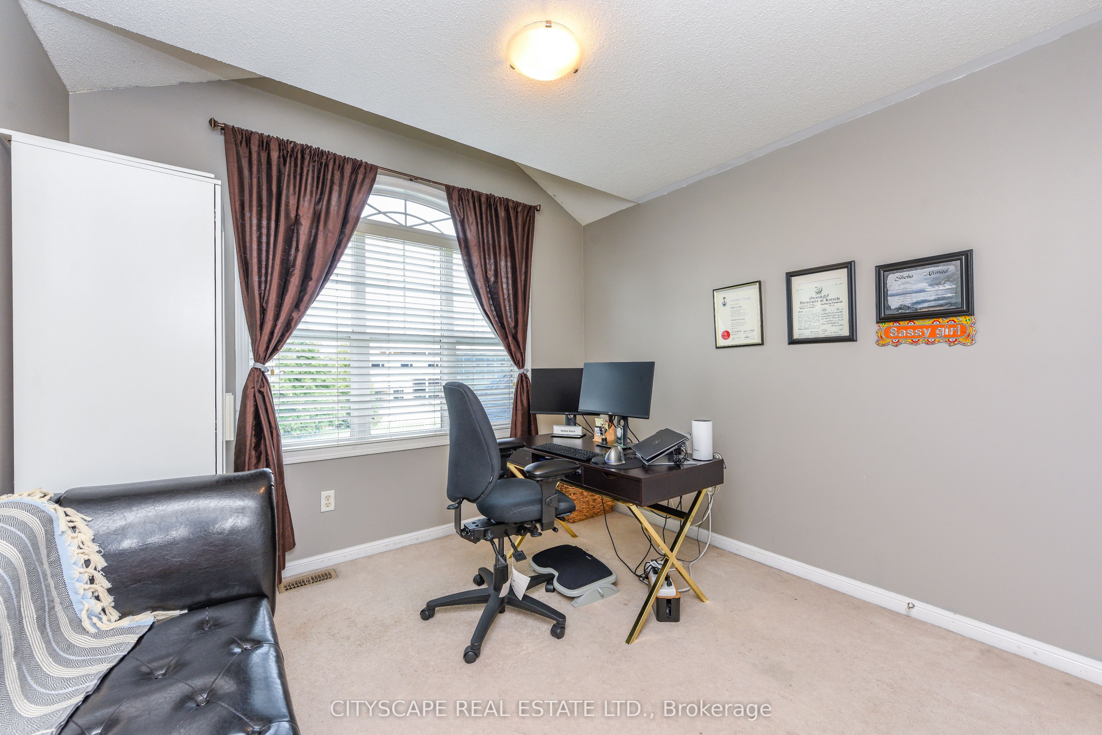 879 Bennett Boulevard Property Photo 21
