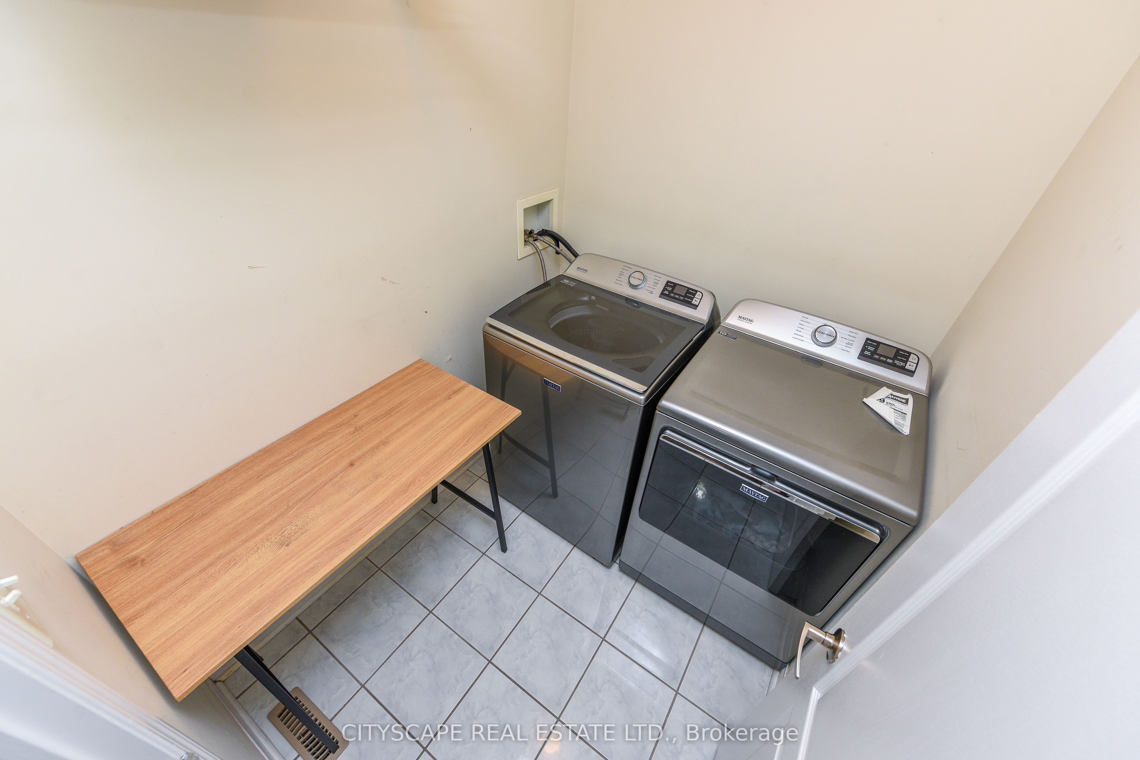 879 Bennett Boulevard Property Photo 35