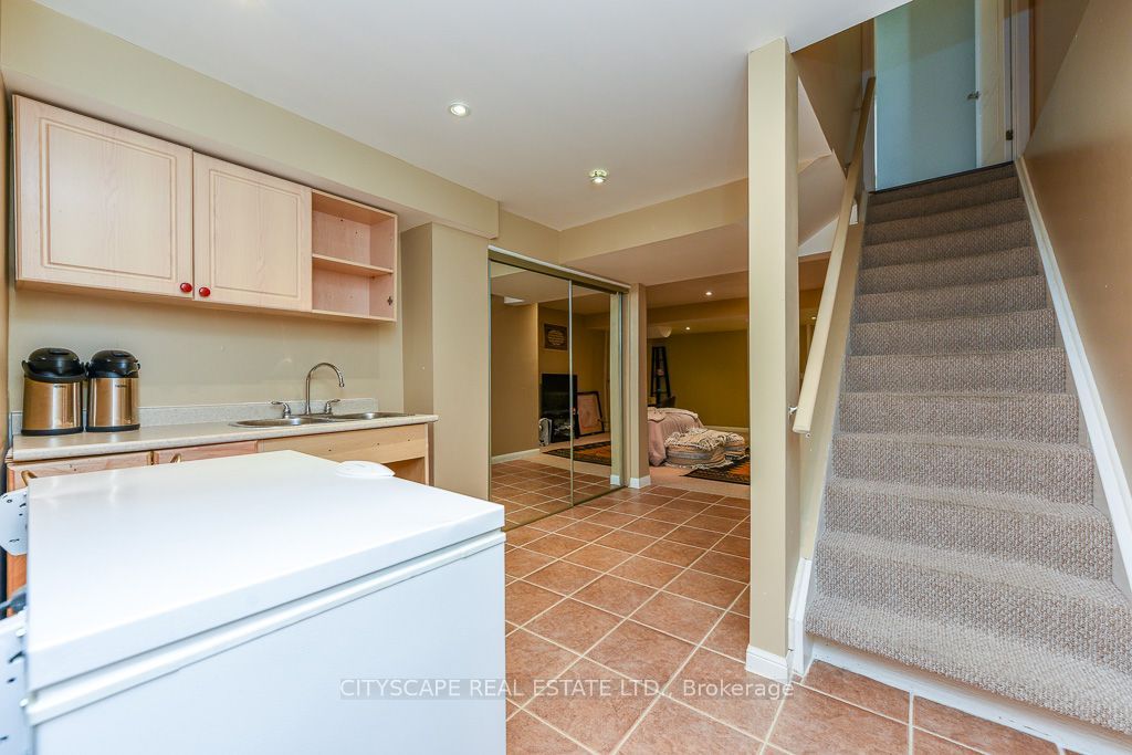 879 Bennett Boulevard Property Photo 36