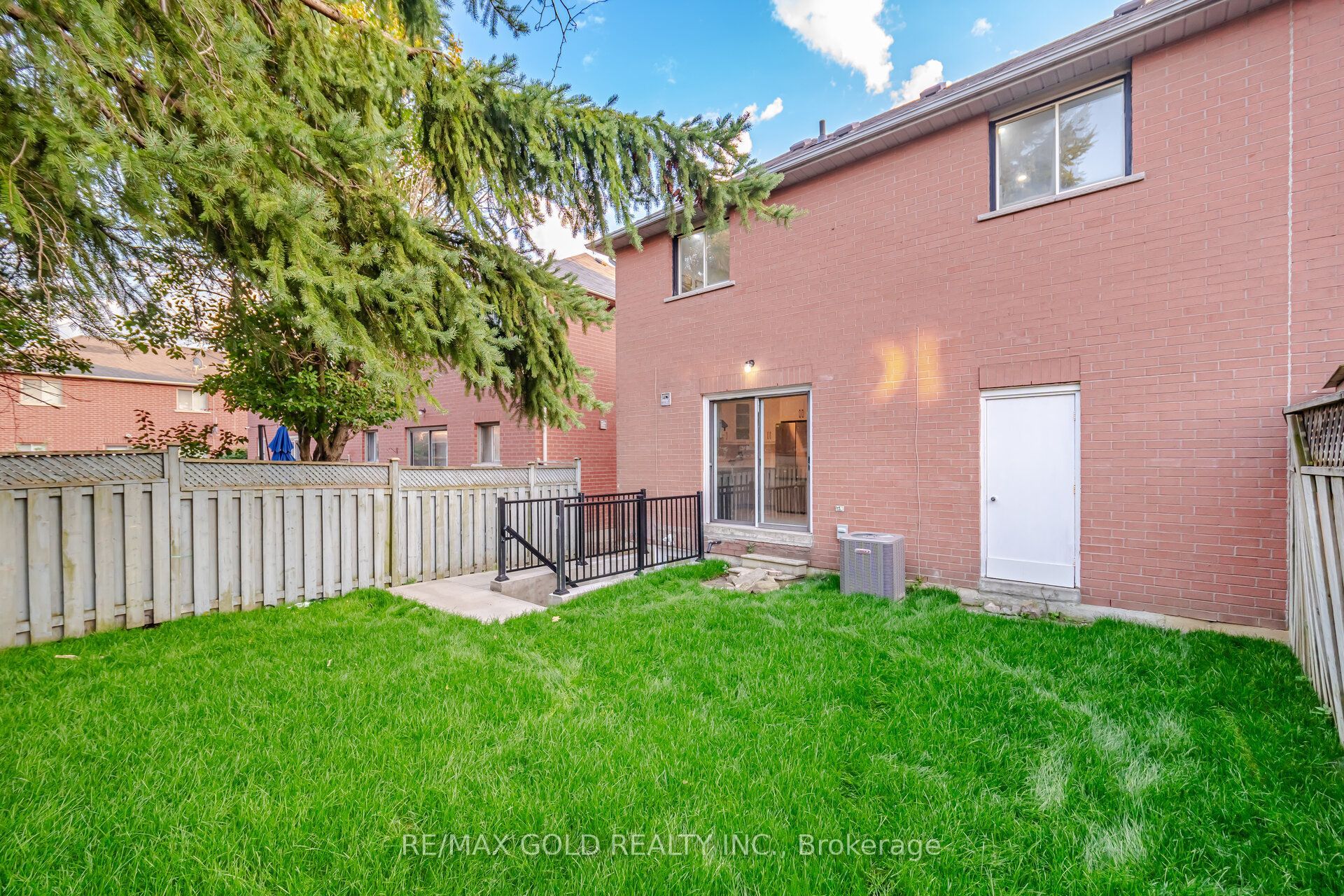 29 Fern Valley Crescent Property Photo 44