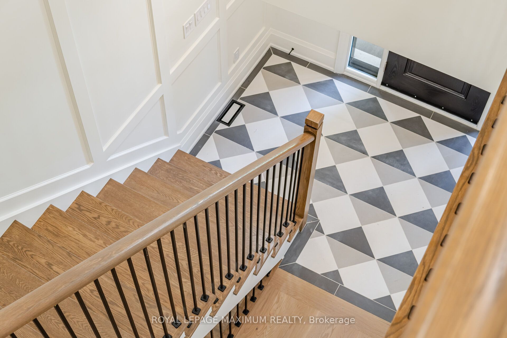11 Park Boulevard Property Photo 4
