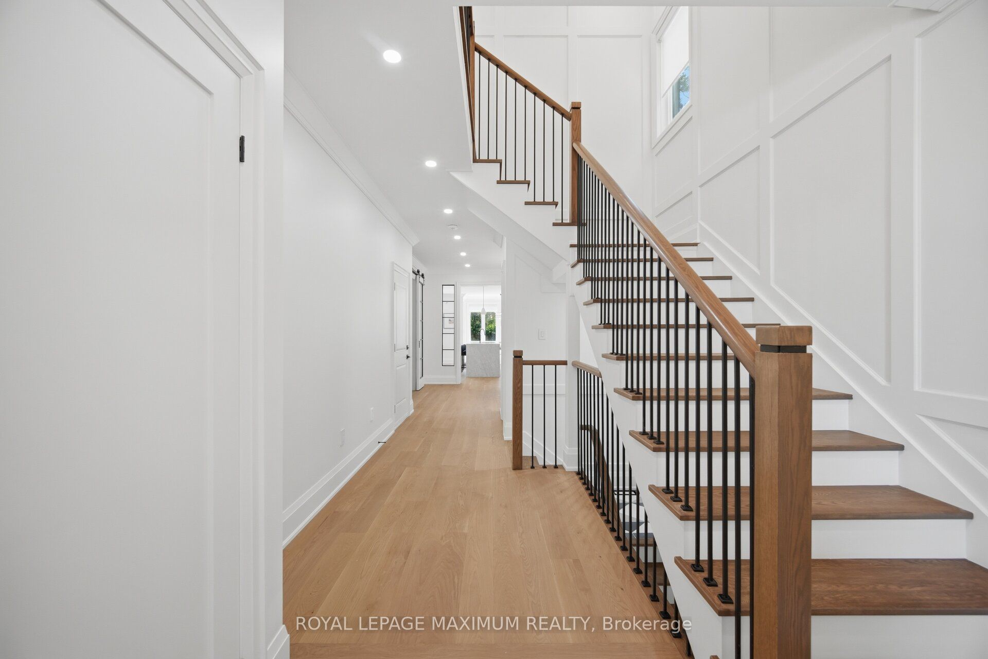 11 Park Boulevard Property Photo 6