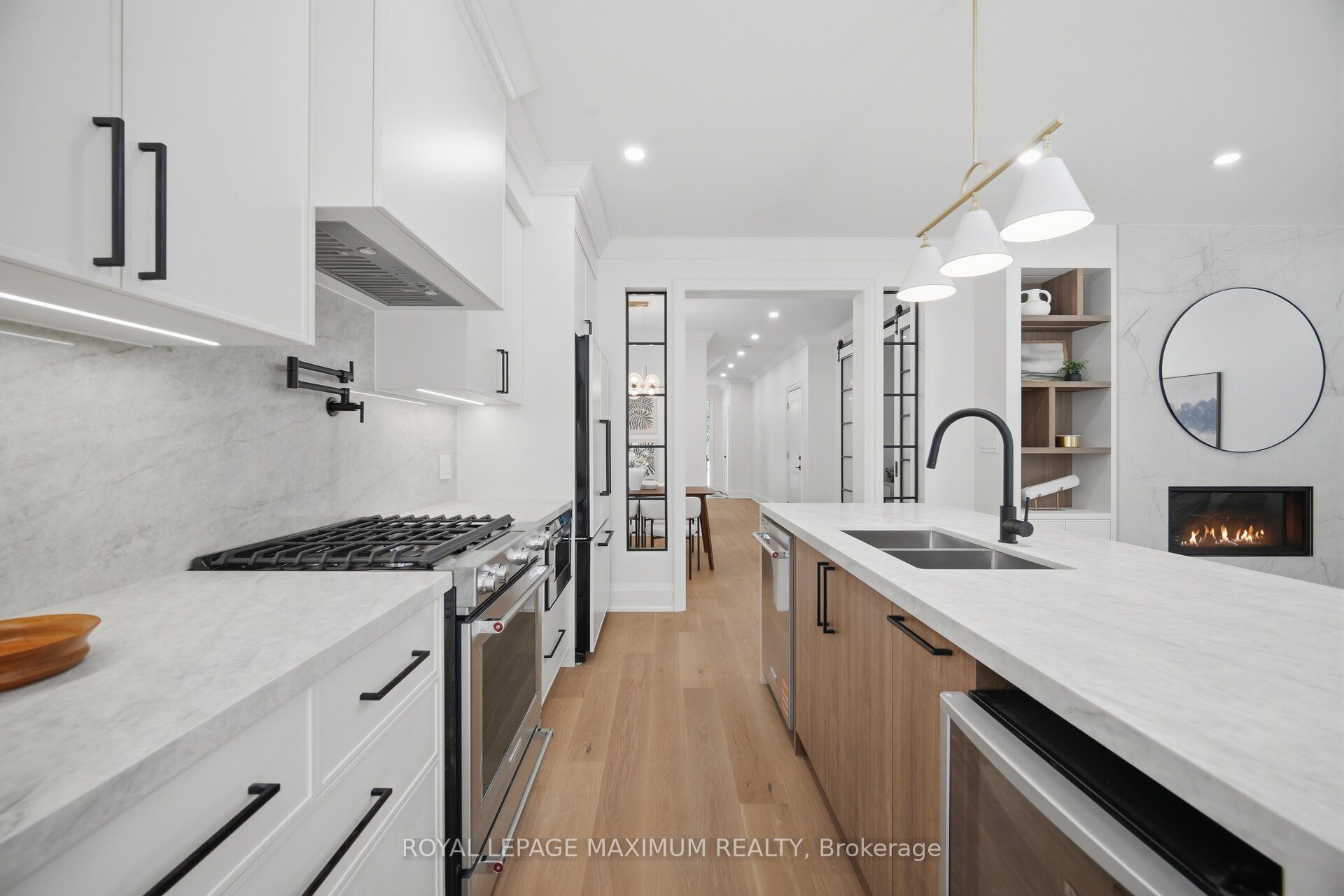 11 Park Boulevard Property Photo 11