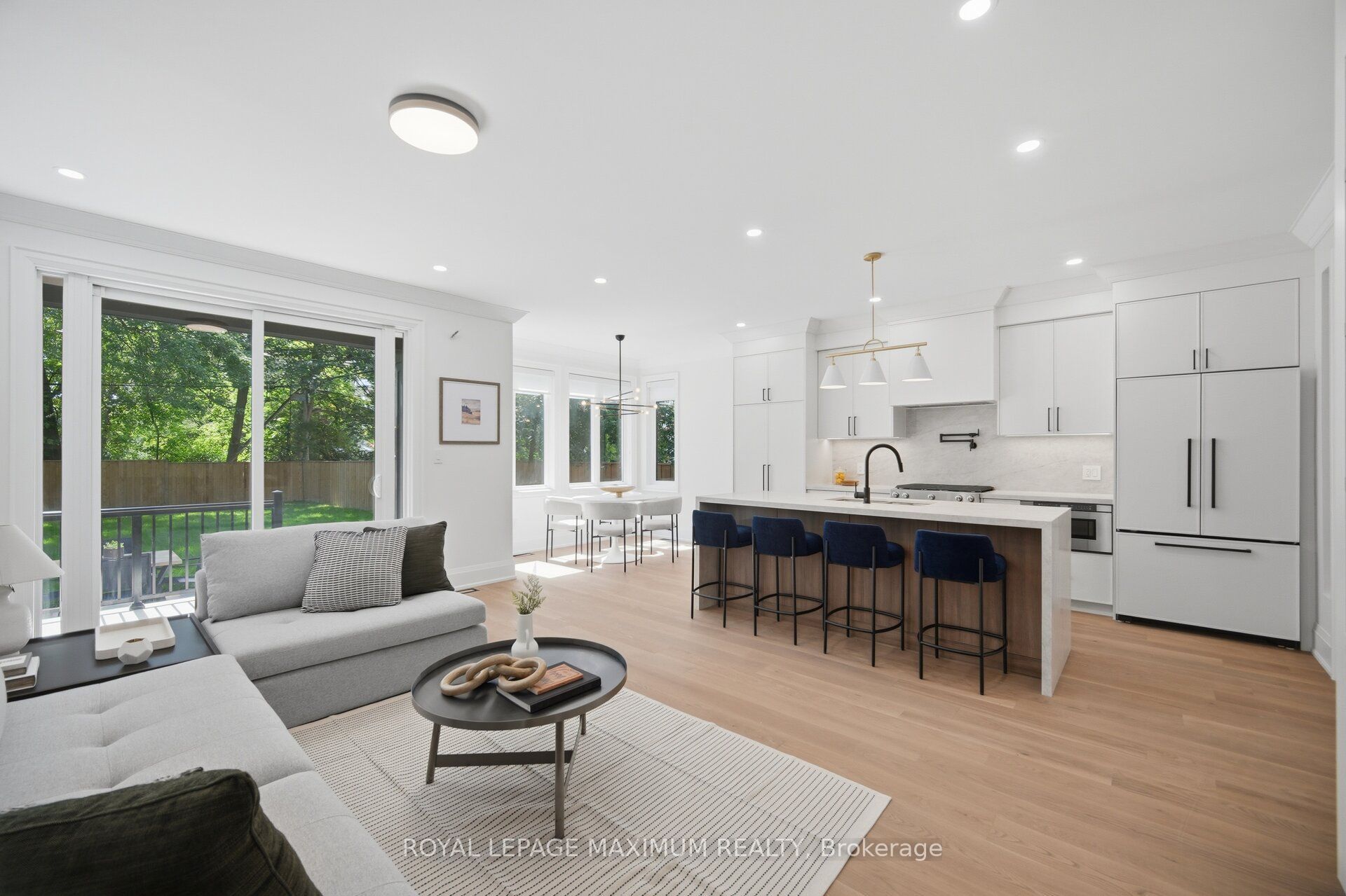 11 Park Boulevard Property Photo 15