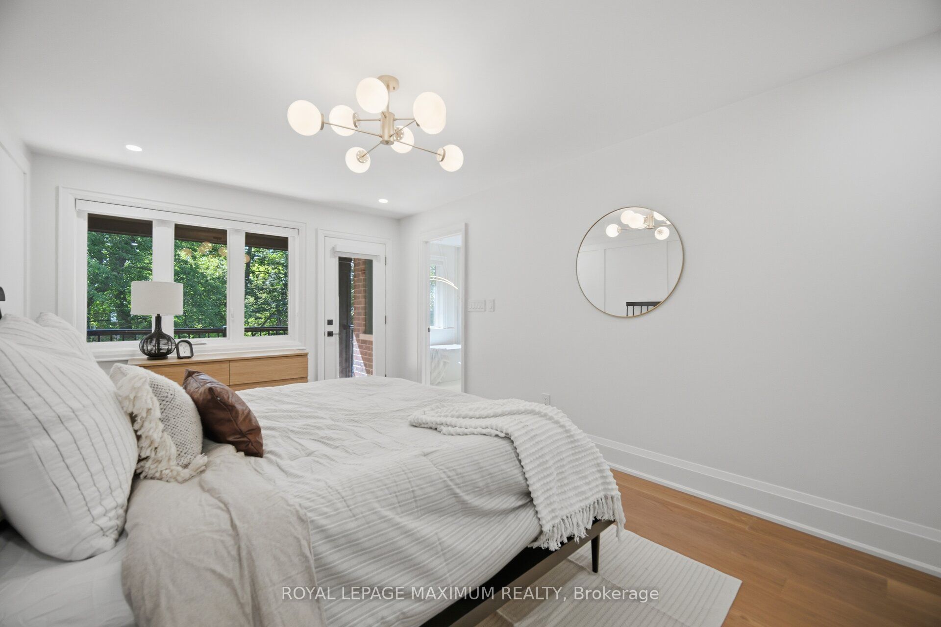 11 Park Boulevard Property Photo 23