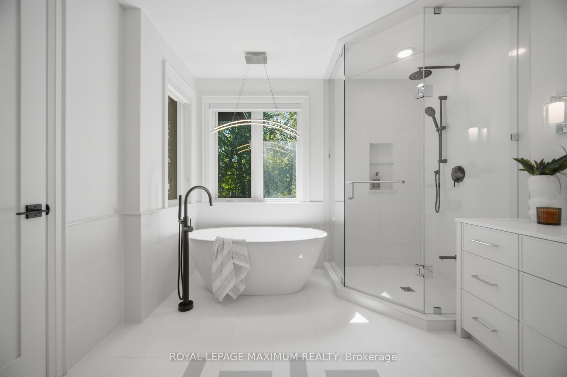 11 Park Boulevard Property Photo 28