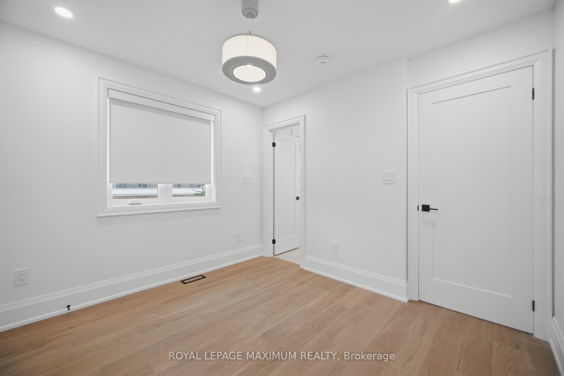 11 Park Boulevard Property Photo 33