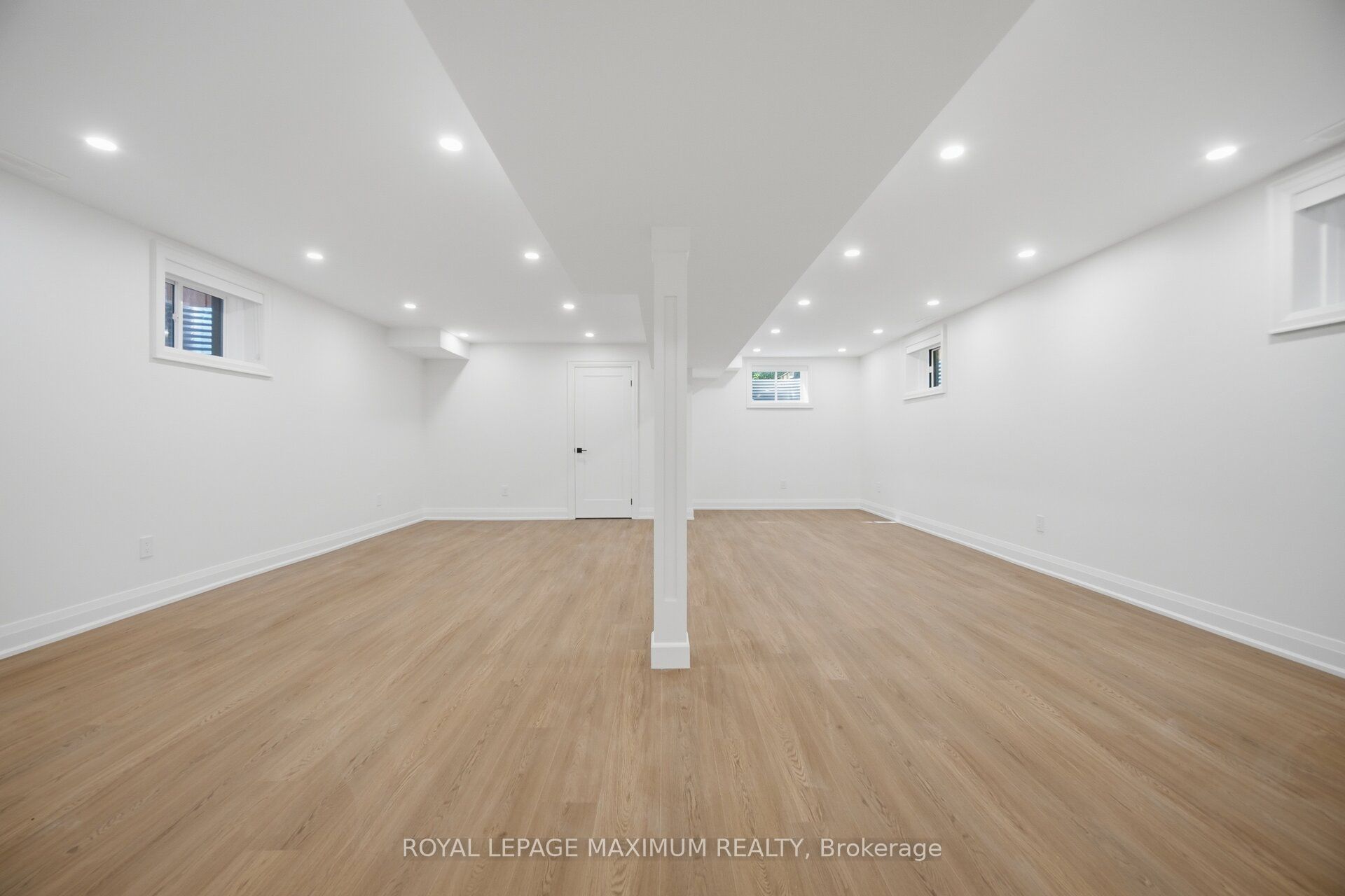 11 Park Boulevard Property Photo 38