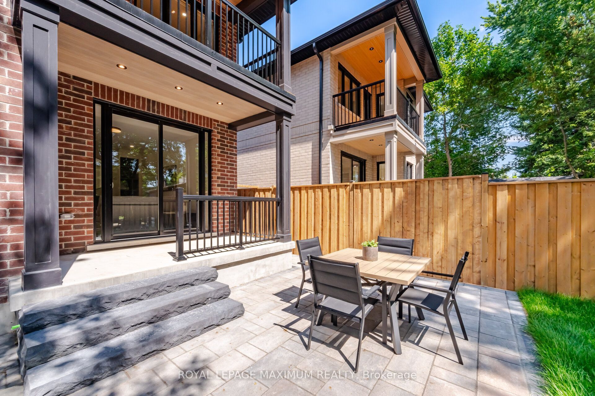 11 Park Boulevard Property Photo 43