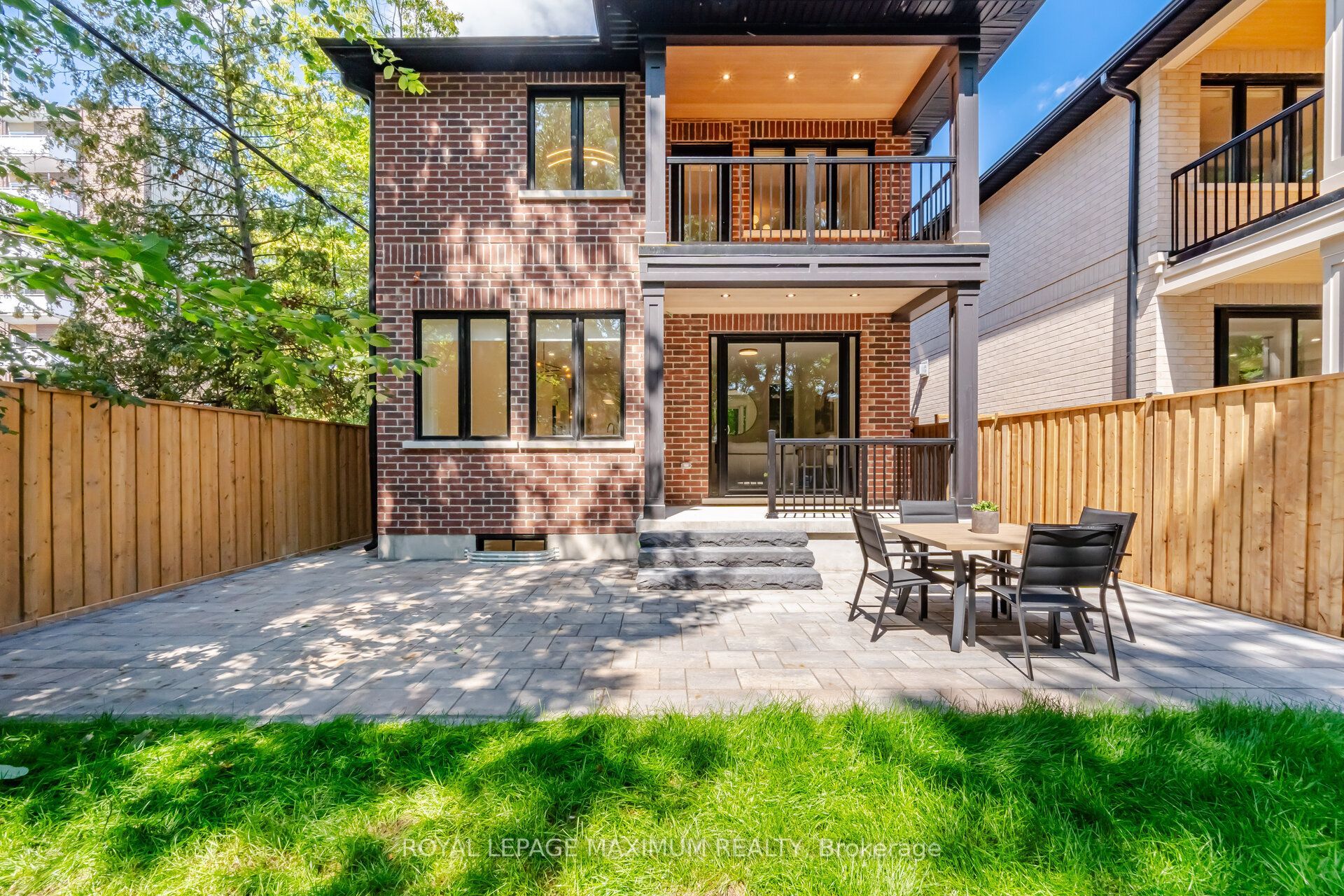11 Park Boulevard Property Photo 44