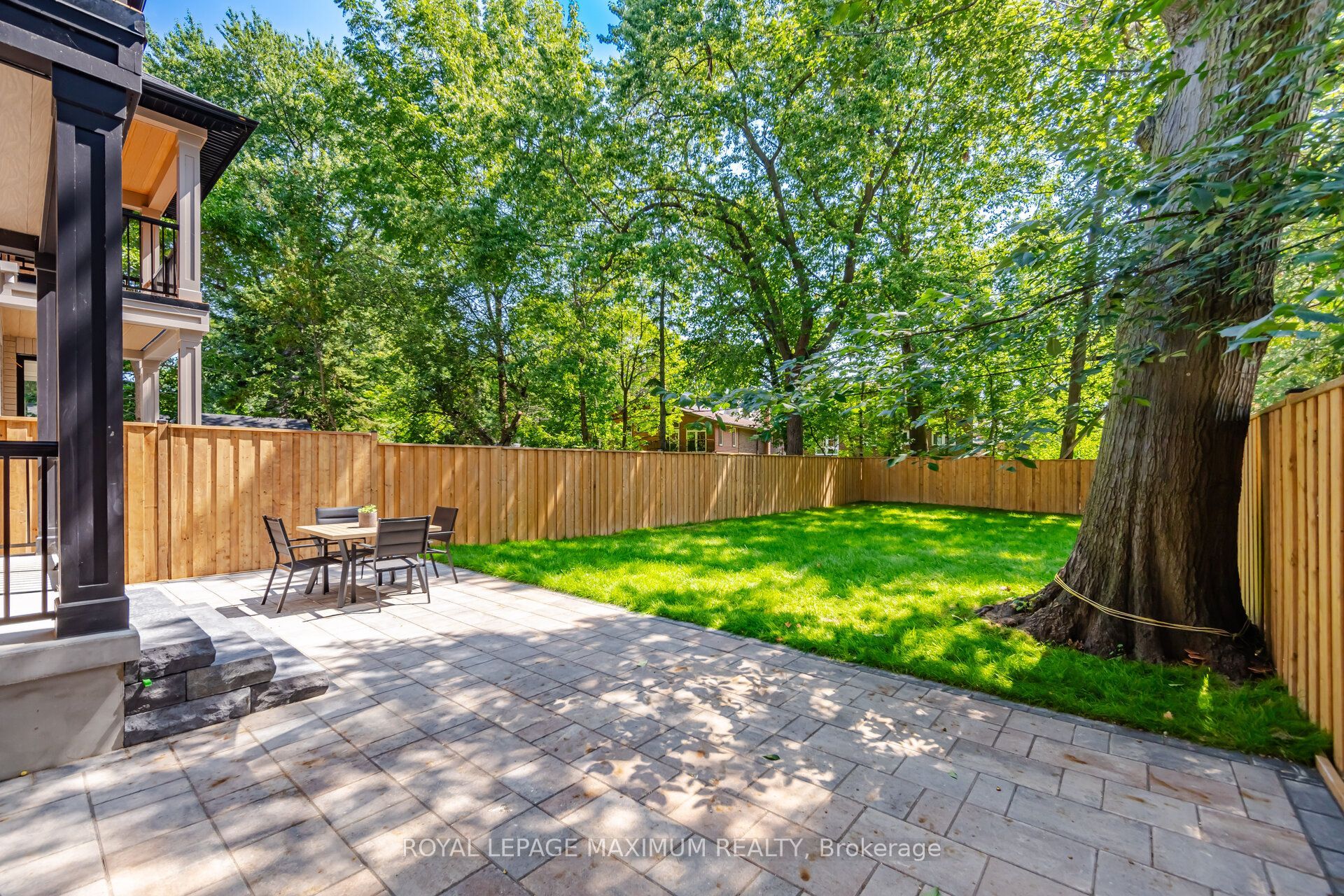 11 Park Boulevard Property Photo 45