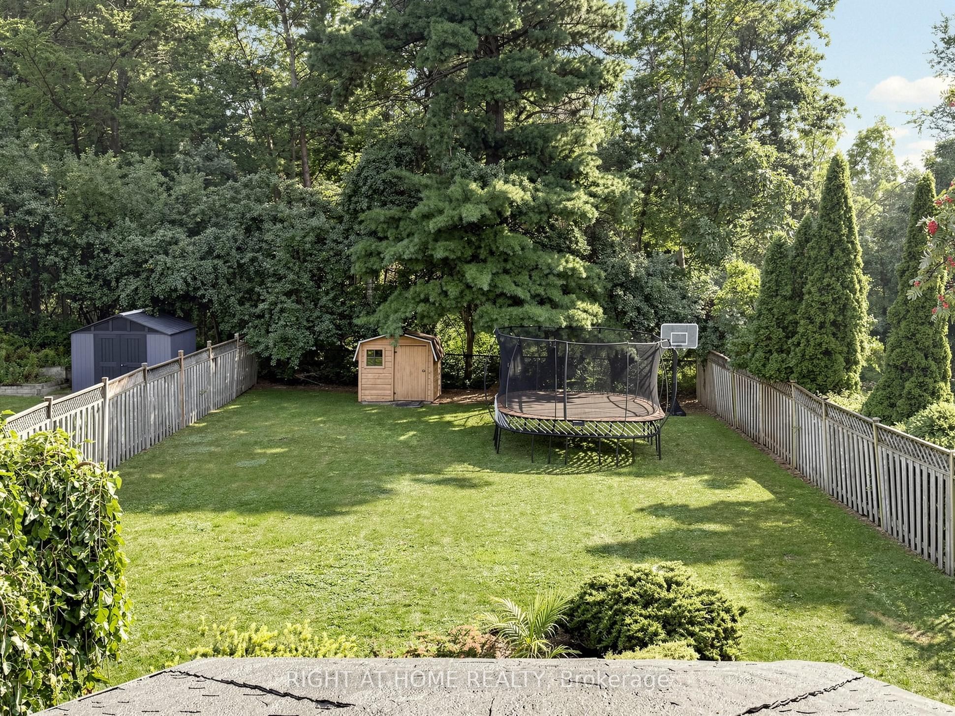 2920 Kingsway Drive Property Photo 5