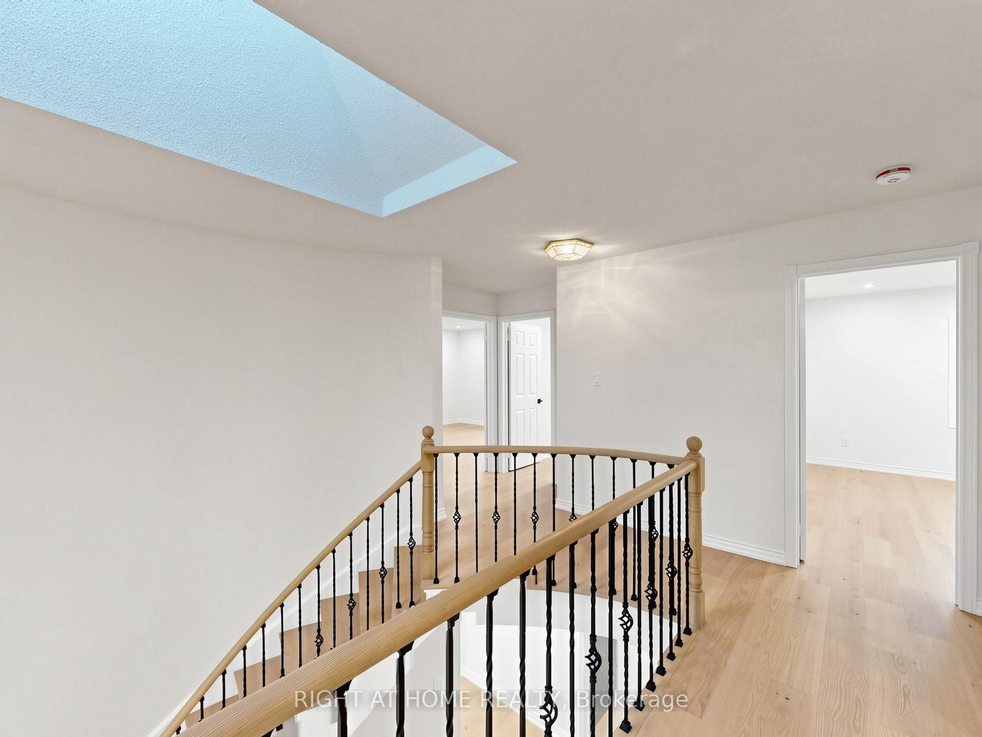2920 Kingsway Drive Property Photo 29