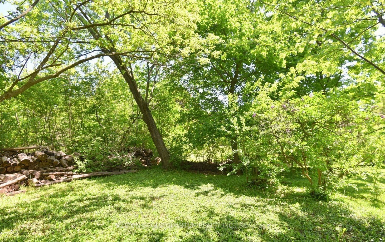 499 Valley Drive N Property Photo 27