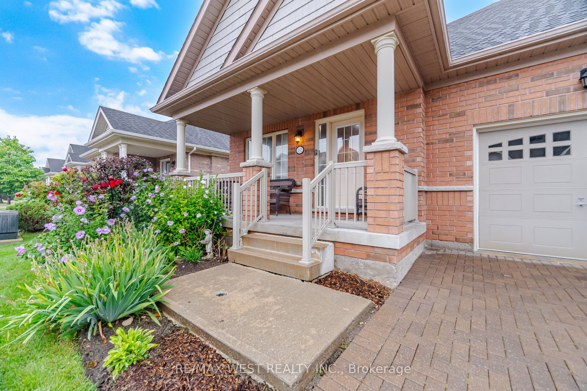 12 Muzzo Drive Property Photo 3