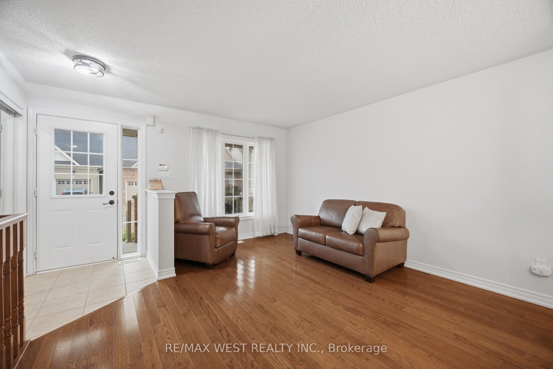 12 Muzzo Drive Property Photo 7