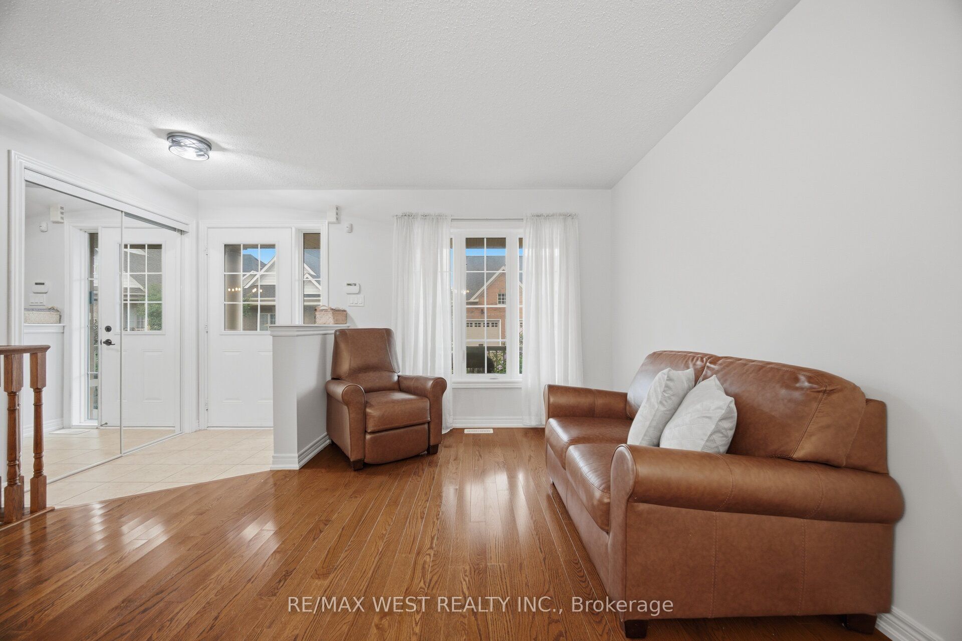 12 Muzzo Drive Property Photo 8