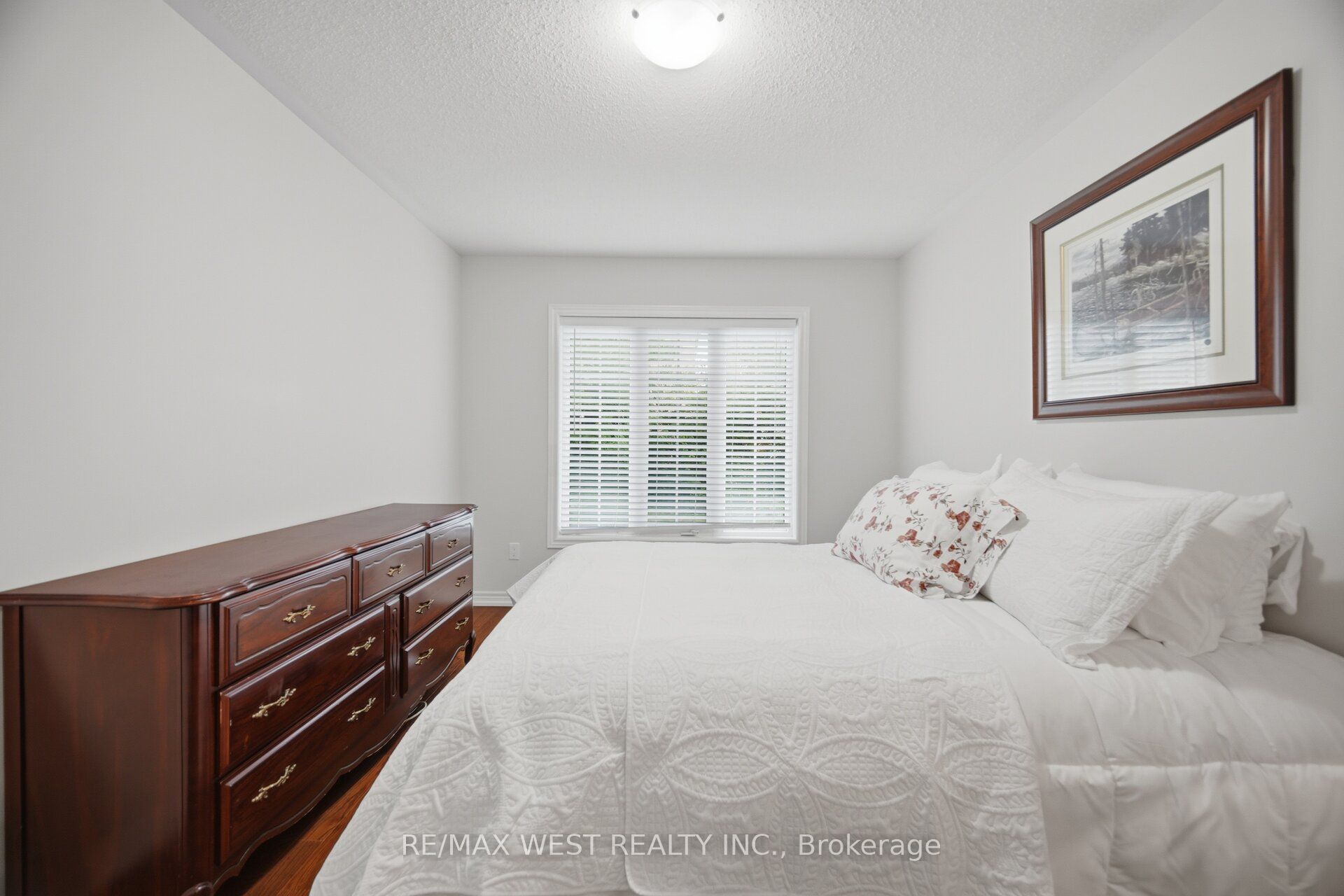 12 Muzzo Drive Property Photo 21