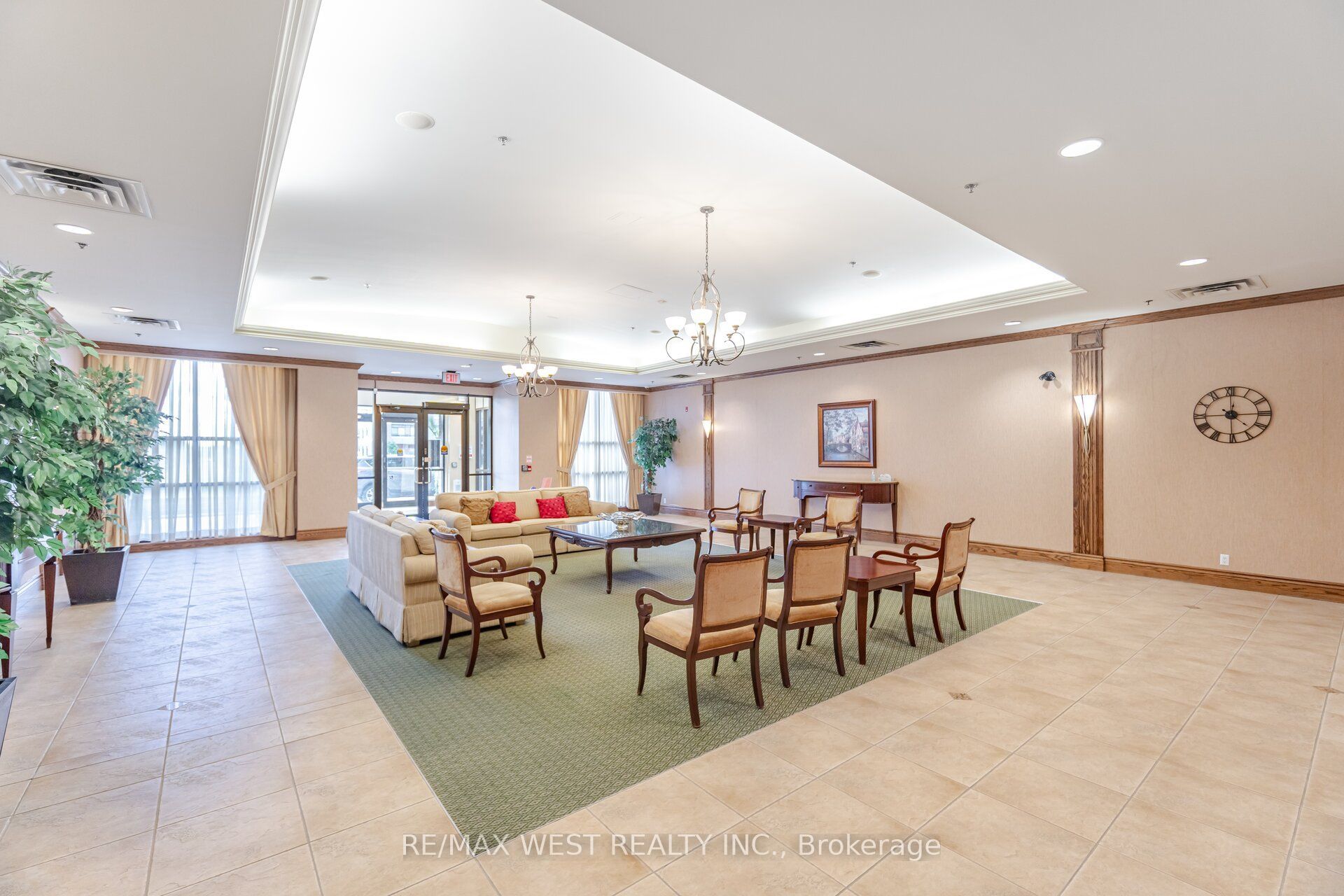 12 Muzzo Drive Property Photo 39