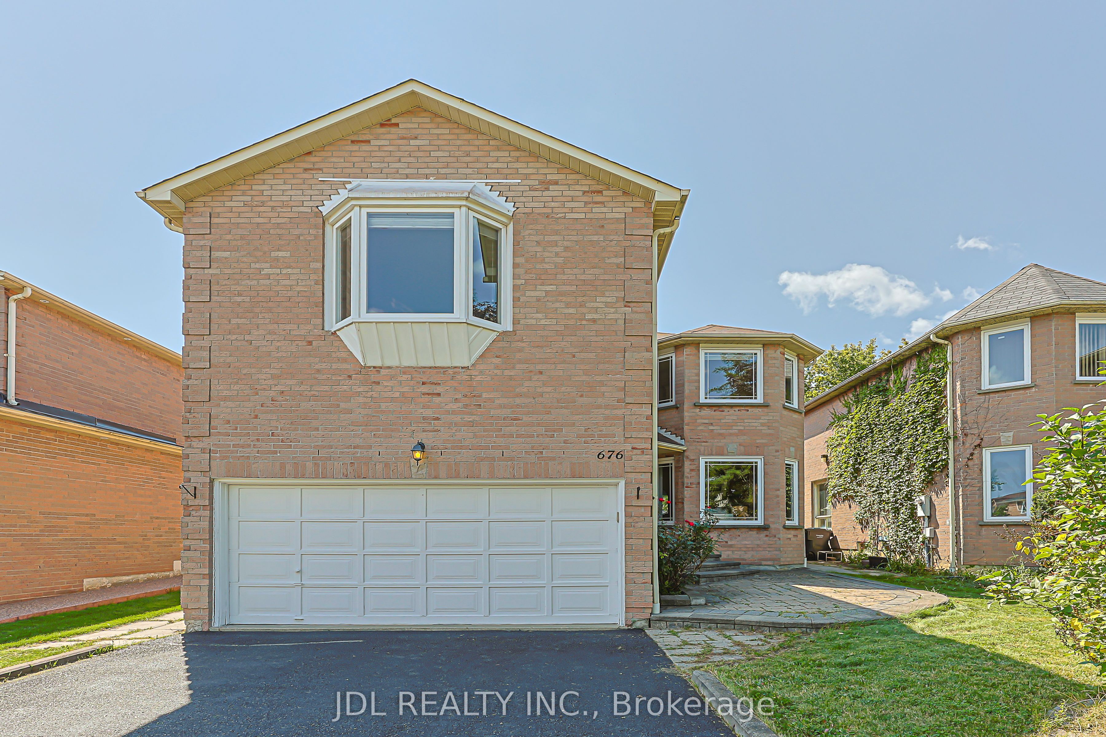676 Ceremonial Drive Property Photo 2