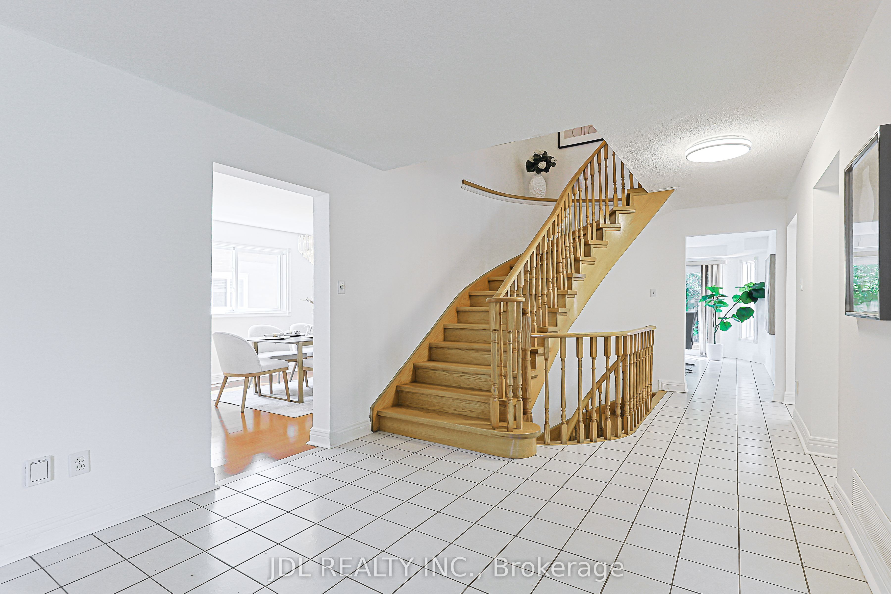 676 Ceremonial Drive Property Photo 6