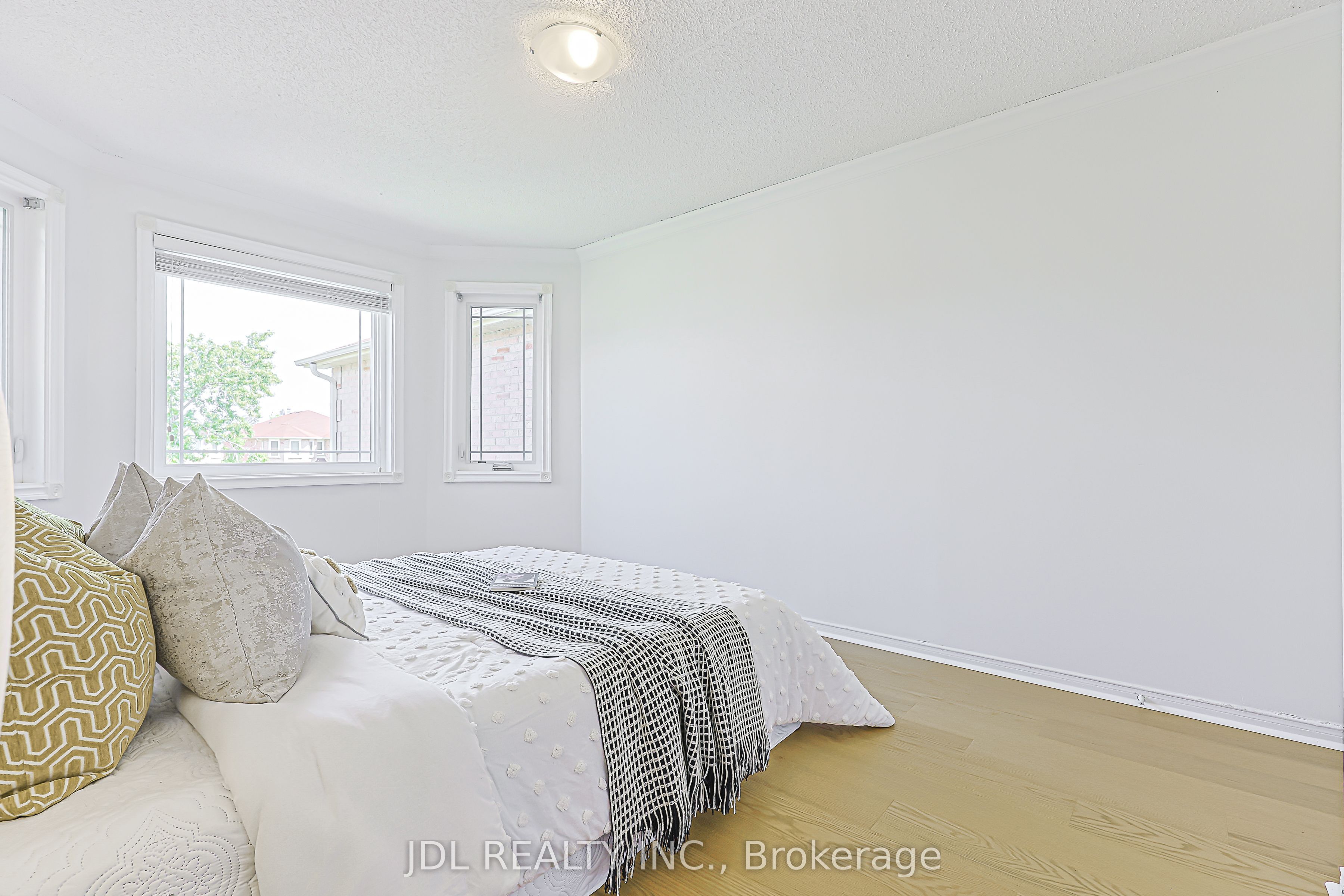 676 Ceremonial Drive Property Photo 31