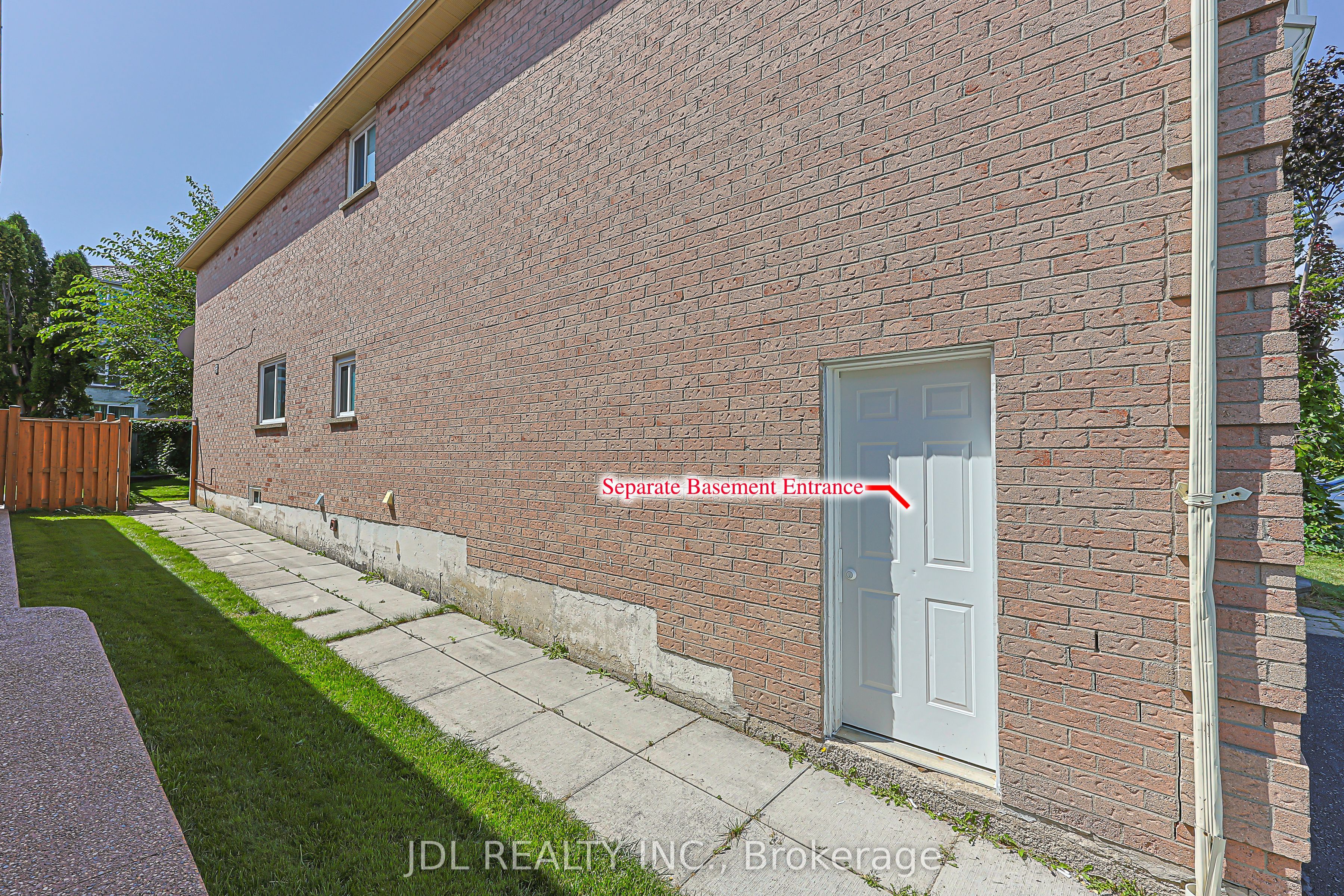676 Ceremonial Drive Property Photo 37