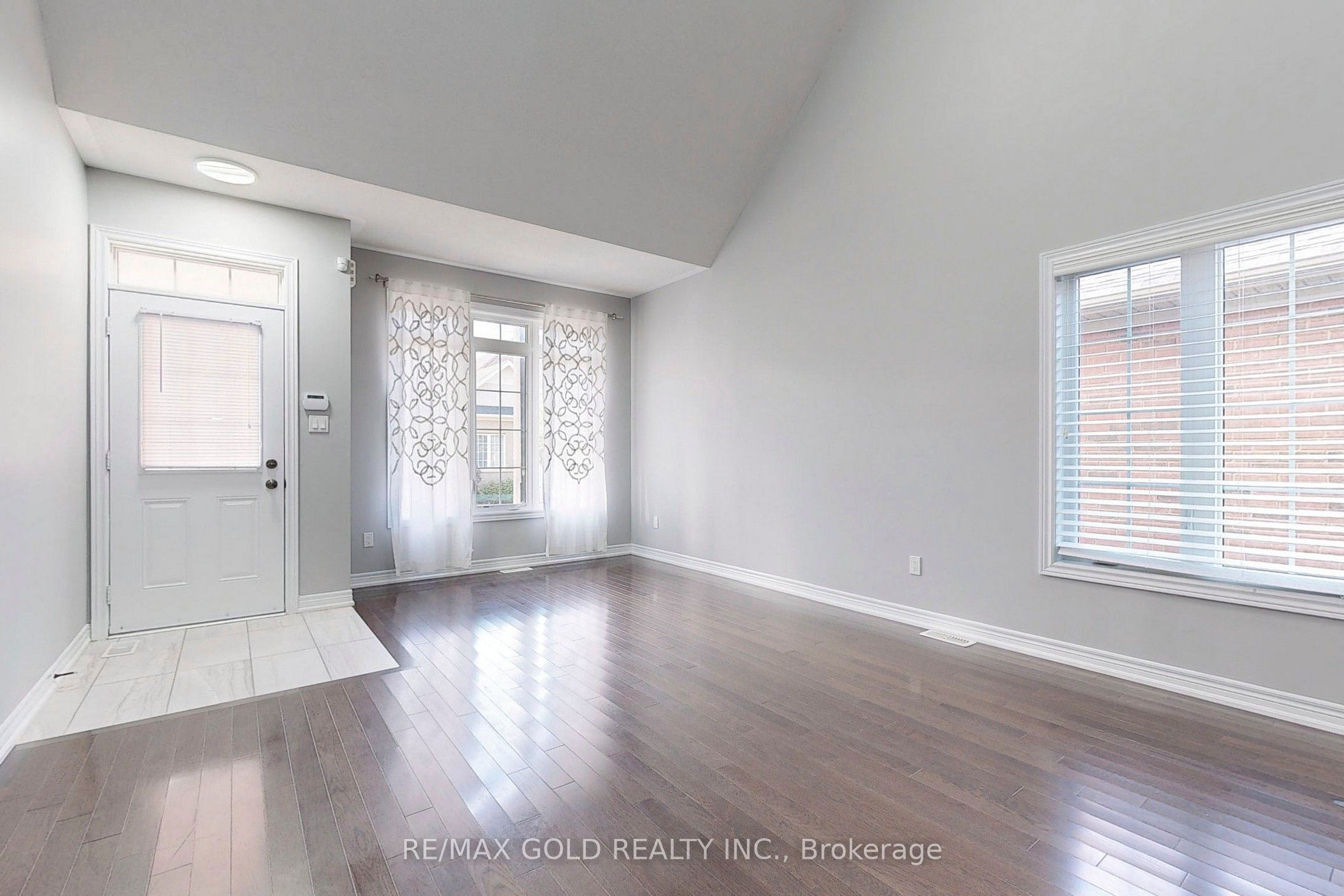 9 Lobelia Street Property Photo 5