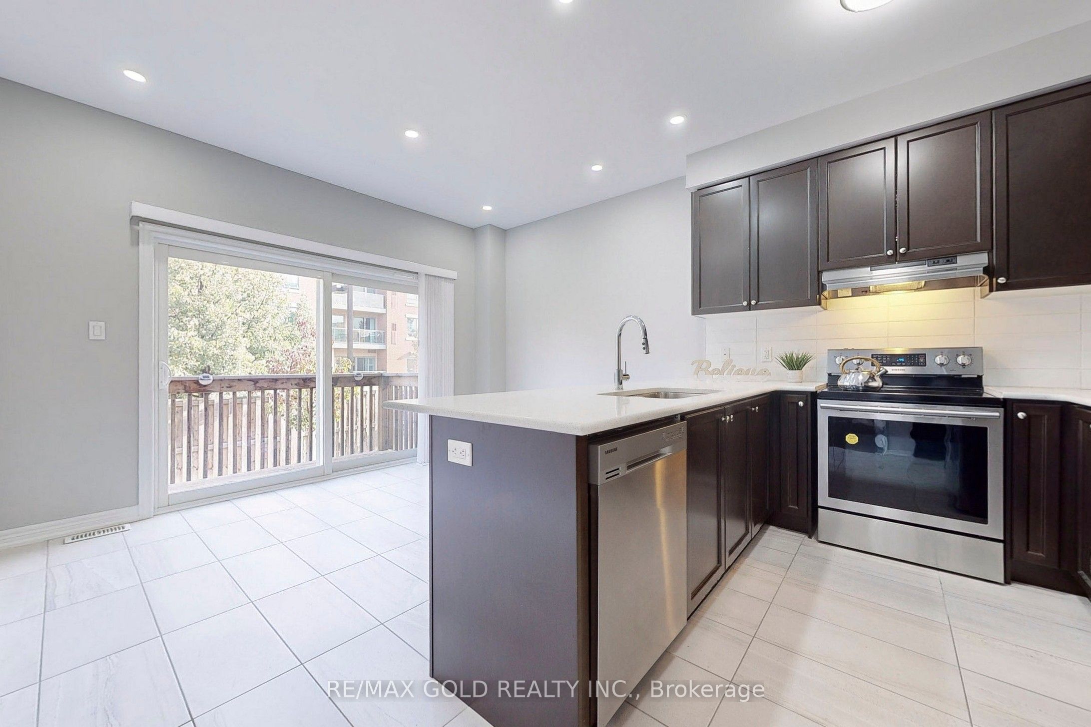 9 Lobelia Street Property Photo 8