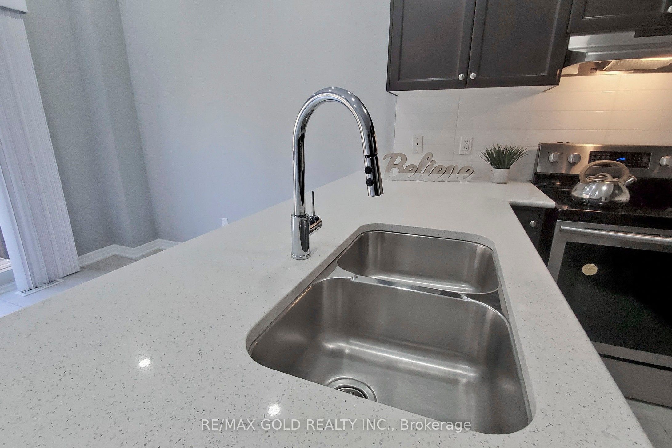 9 Lobelia Street Property Photo 10