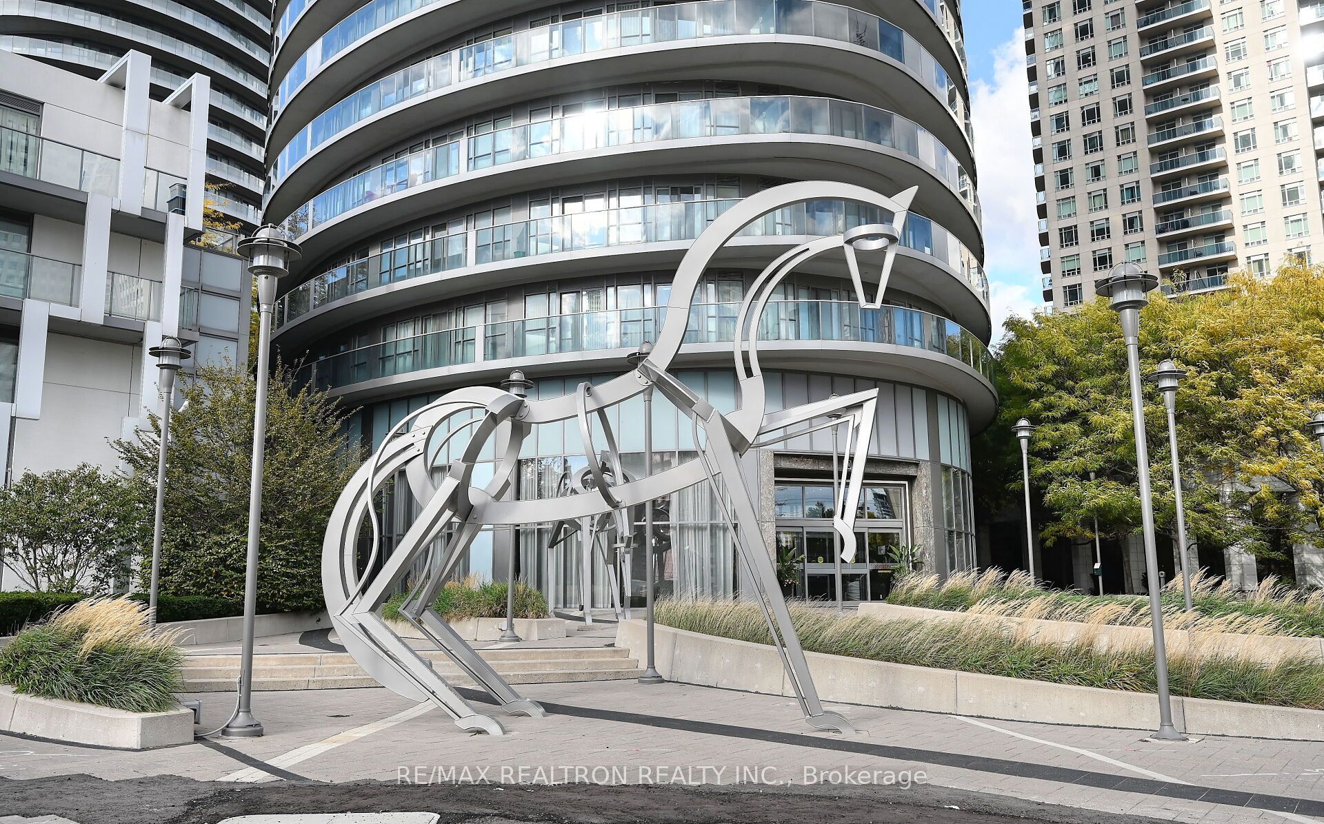 60 Absolute Avenue 1502 Property Photo 1