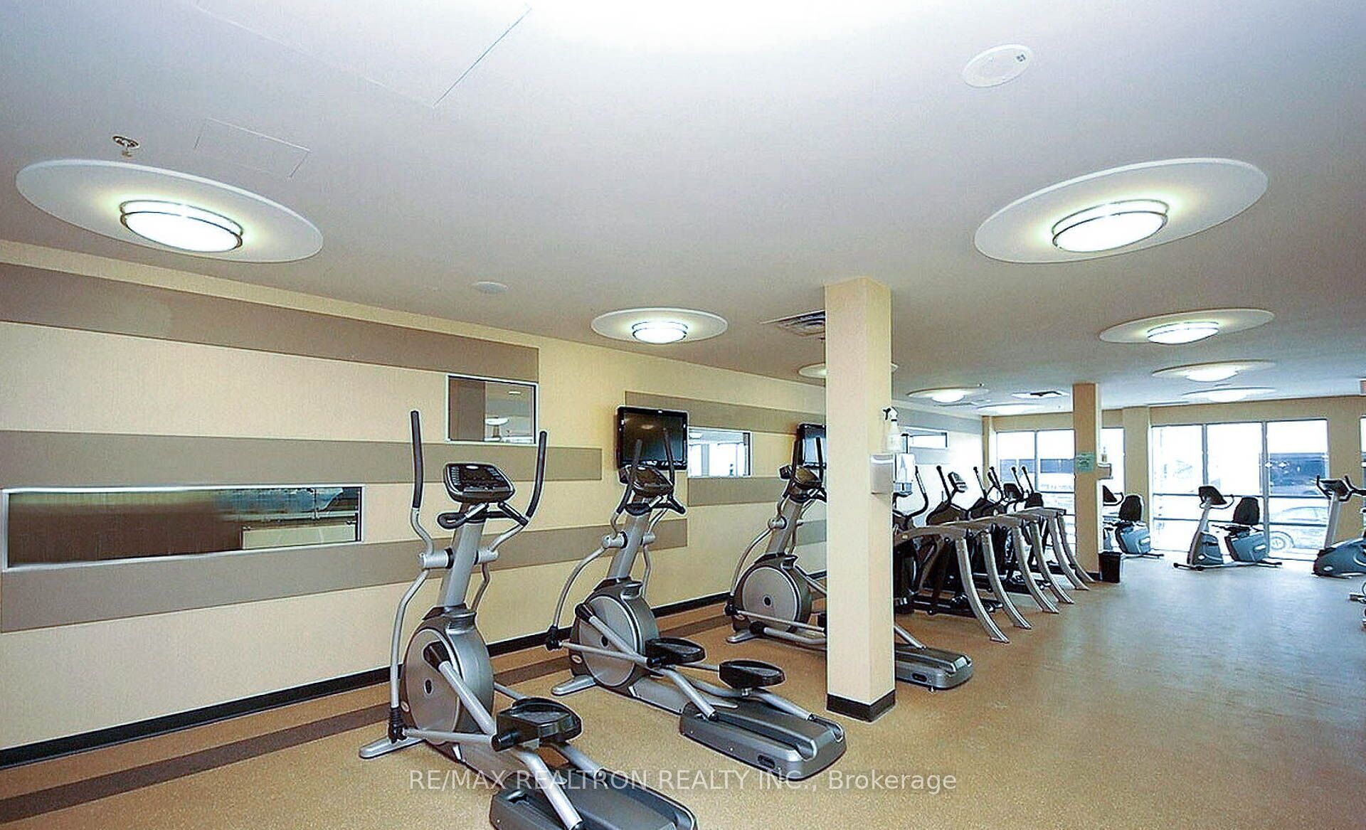 60 Absolute Avenue 1502 Property Photo 7