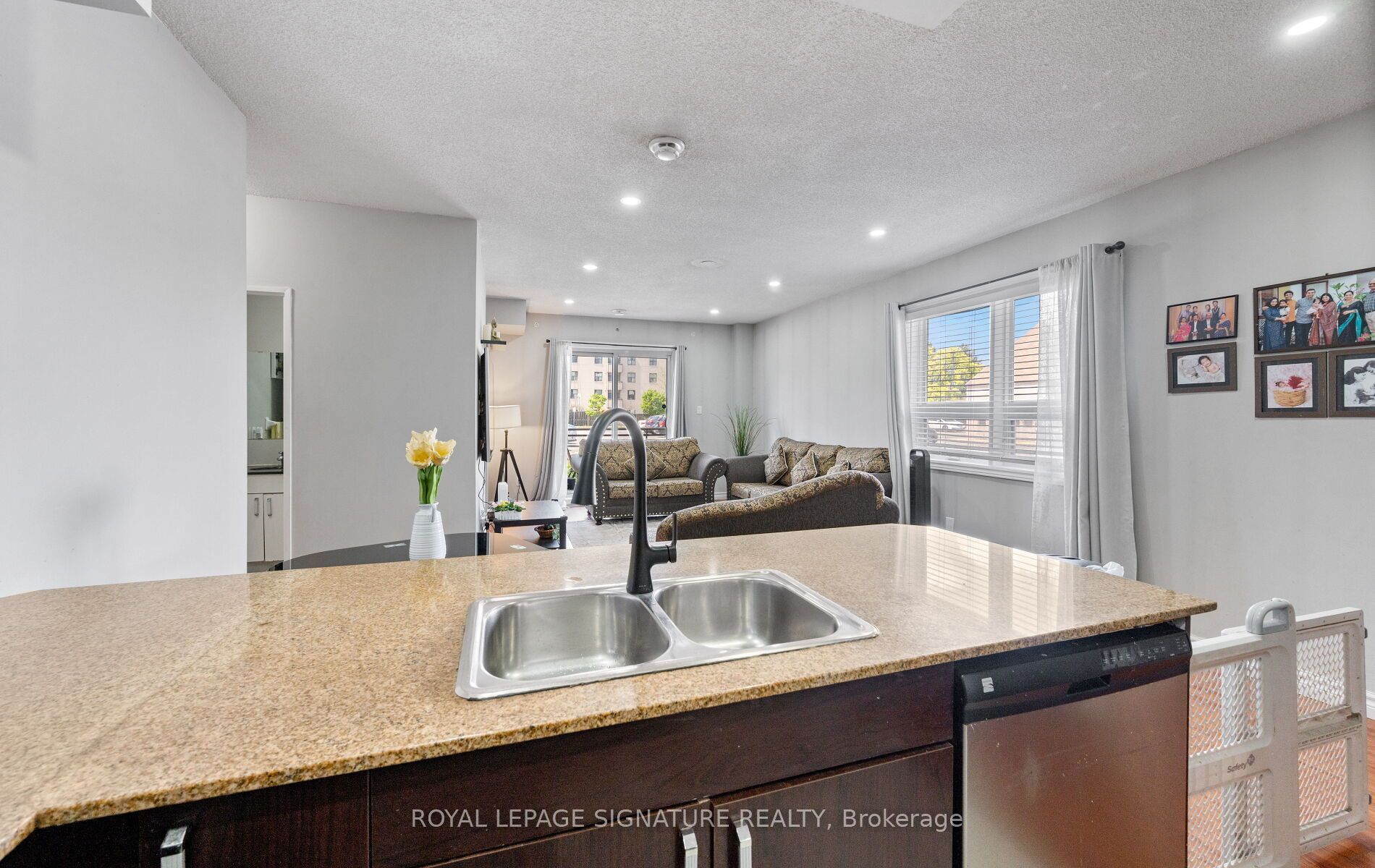 7405 Goreway Drive 104 Property Photo 8