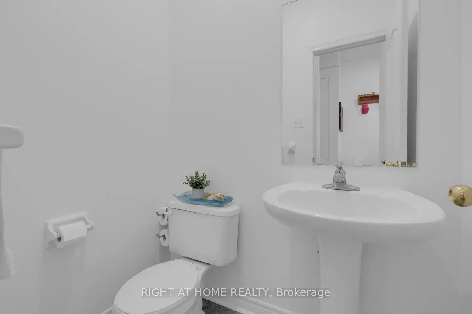 53 Silent Pond Crescent Property Photo 22