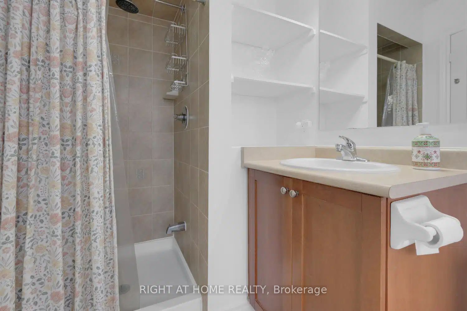 53 Silent Pond Crescent Property Photo 24